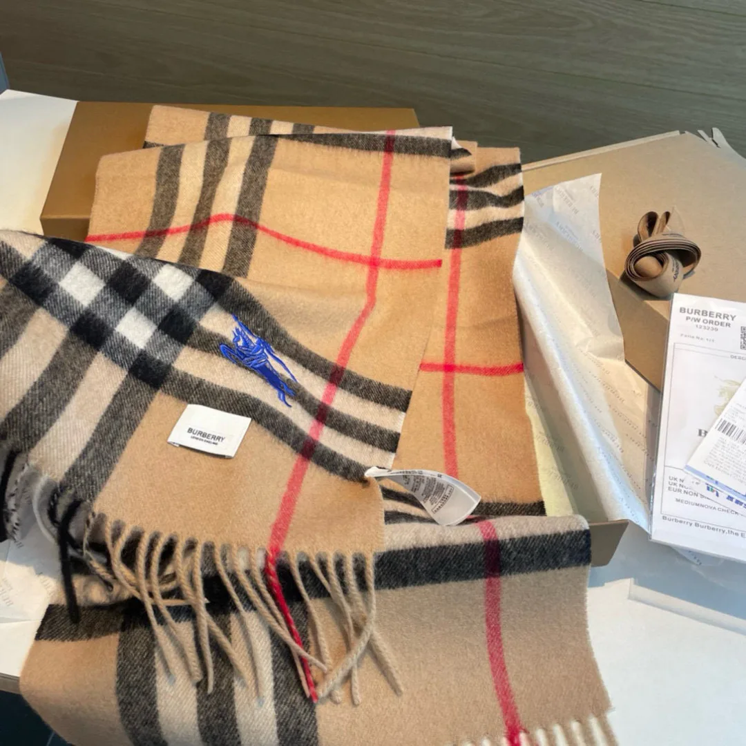 Scarves BURBERRY 18449891