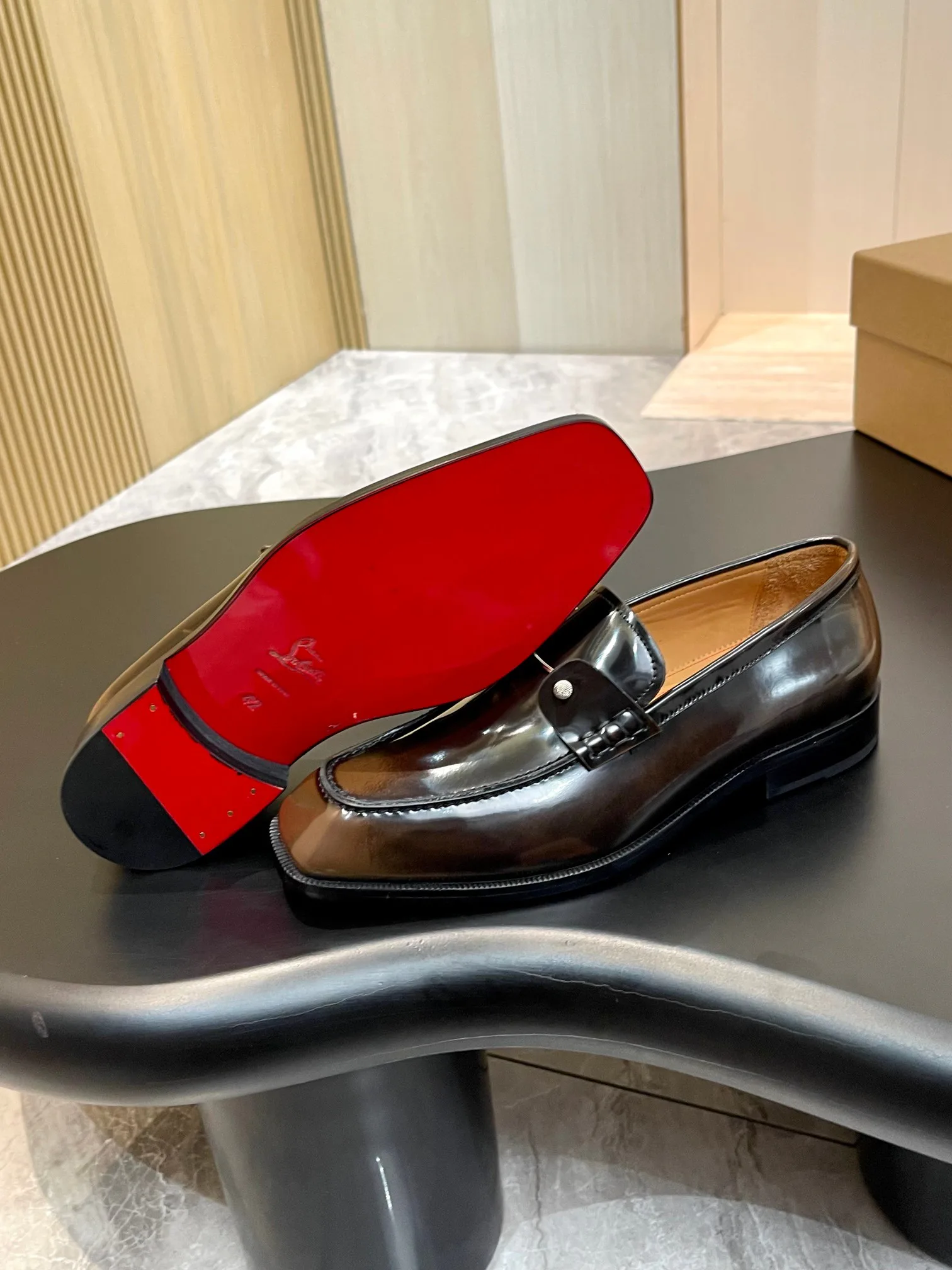 Men's Loafers And Dress Shoes CHRISTIAN LOUBOUTIN 18119128