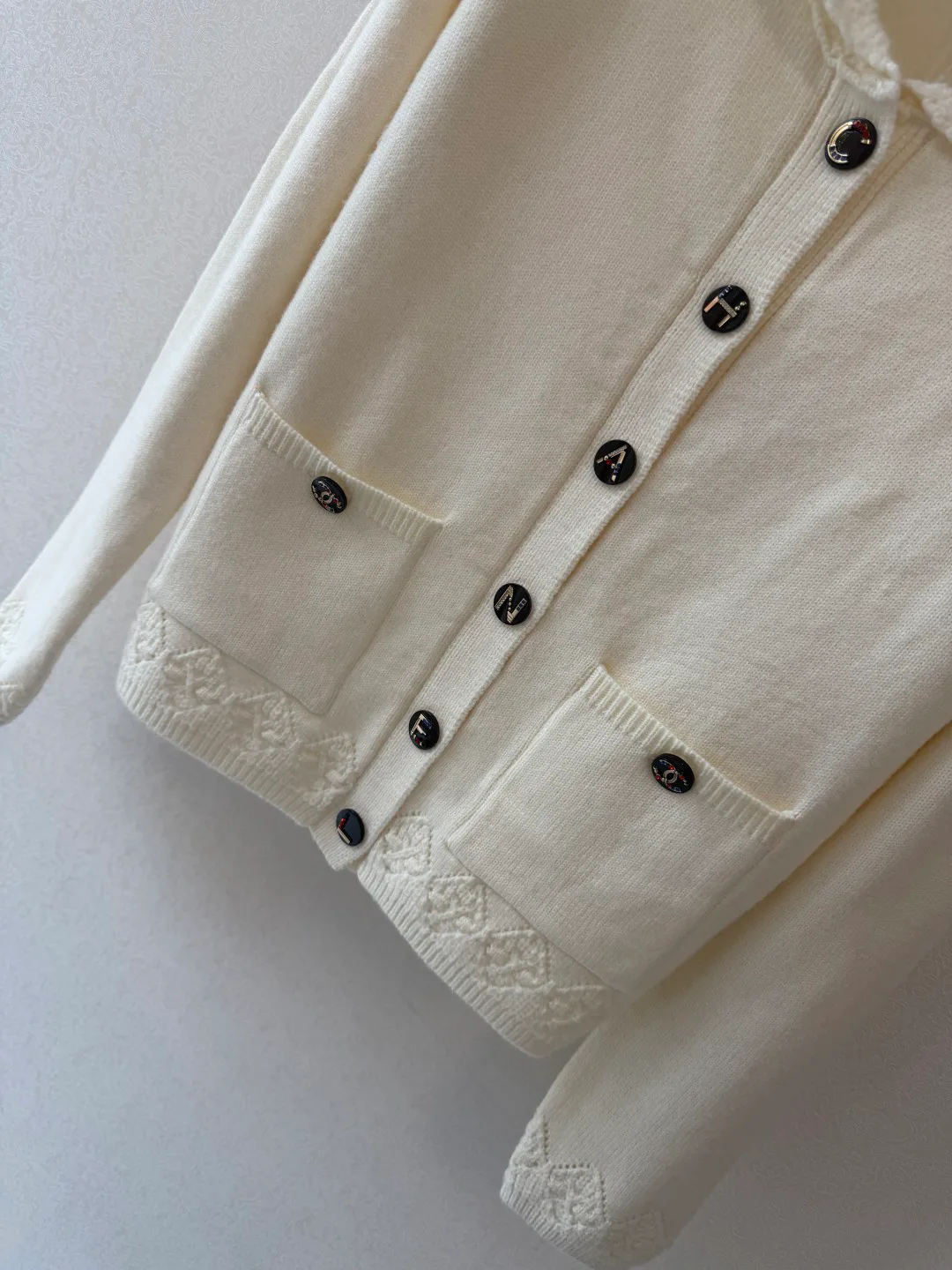 Women's Jumpers And Sweaters CHANEL 18464504