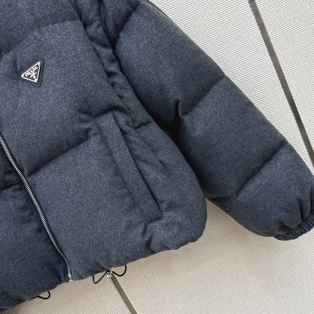 Women's Jackets And Down Jackets PRADA 18188723