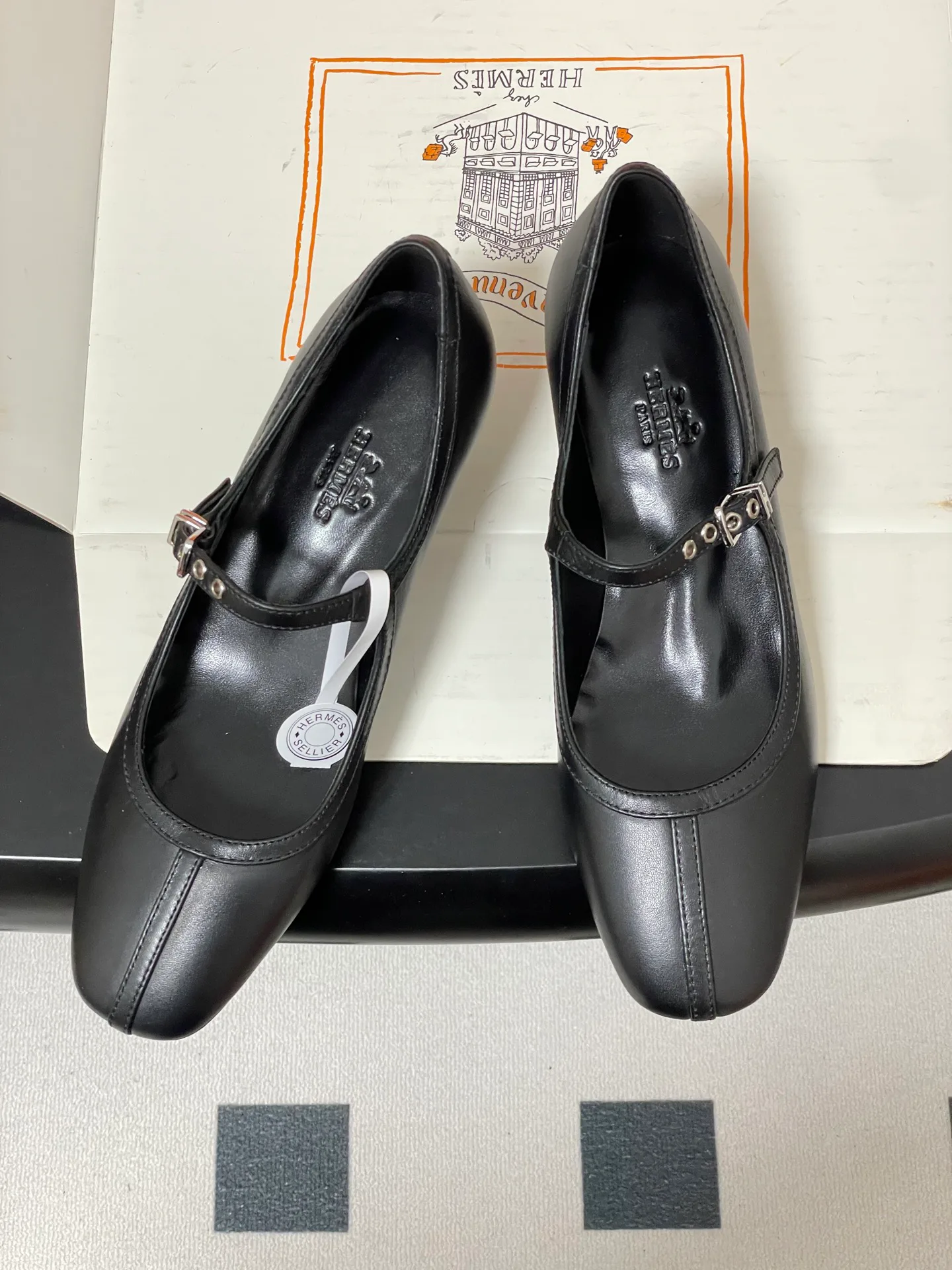 Women's Ballet Flats HERMES 17558022