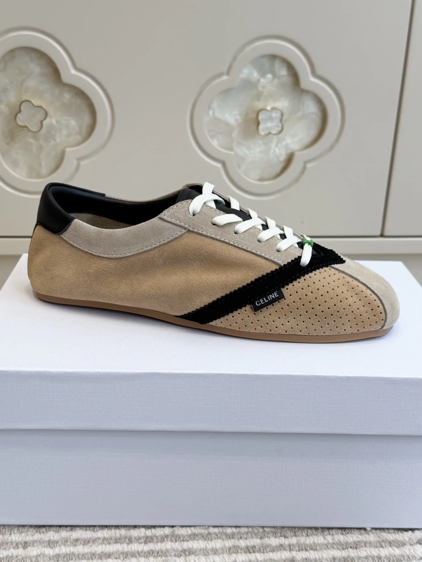 Women's Sneakers CELINE 18006526
