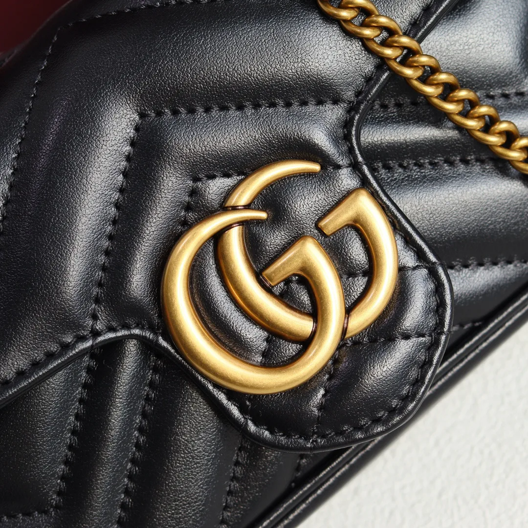 Women's Classic Handbags GUCCI 17947908