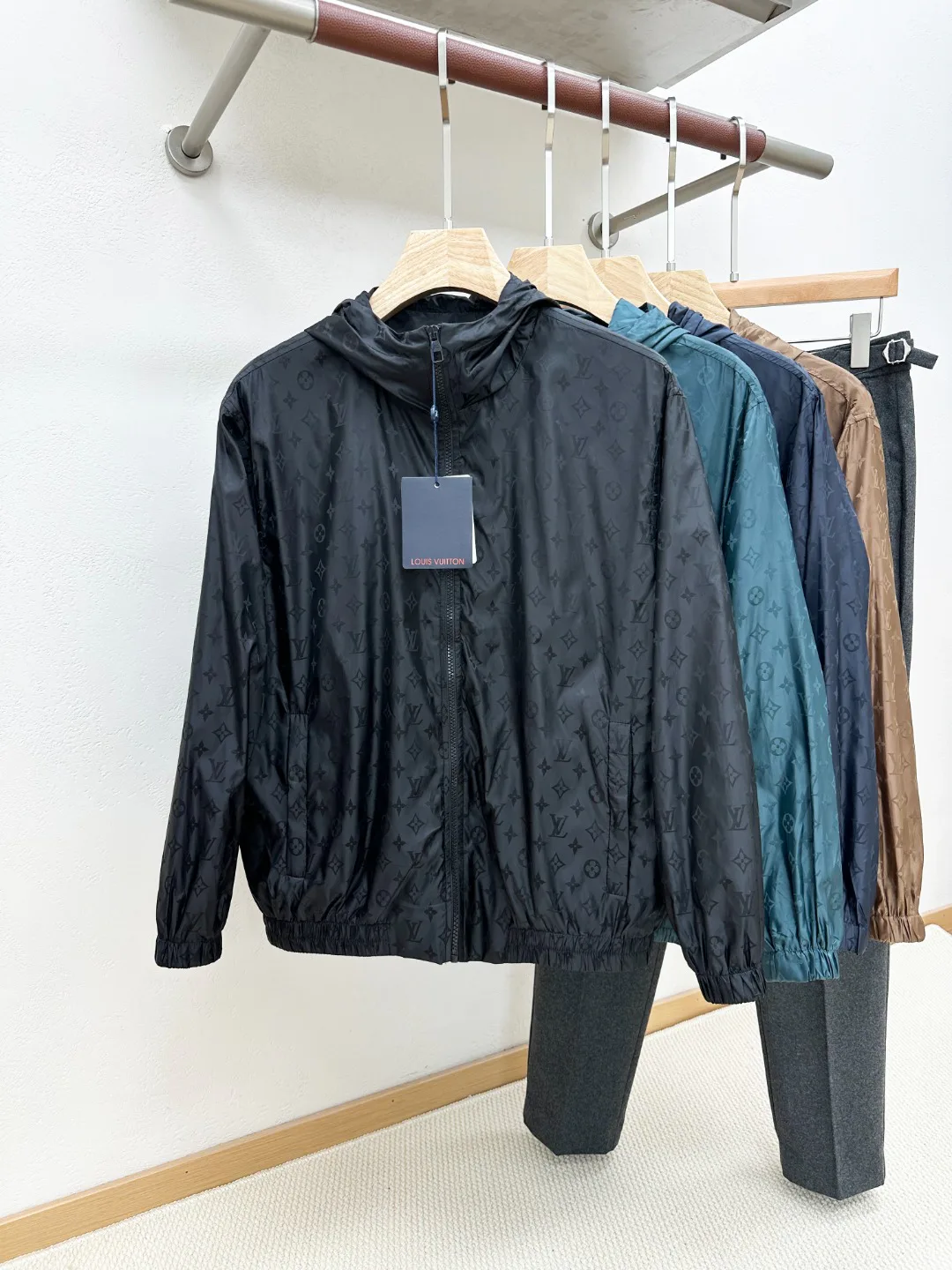 Men's Jackets And Down Jackets LOUIS VUITTON 18295835