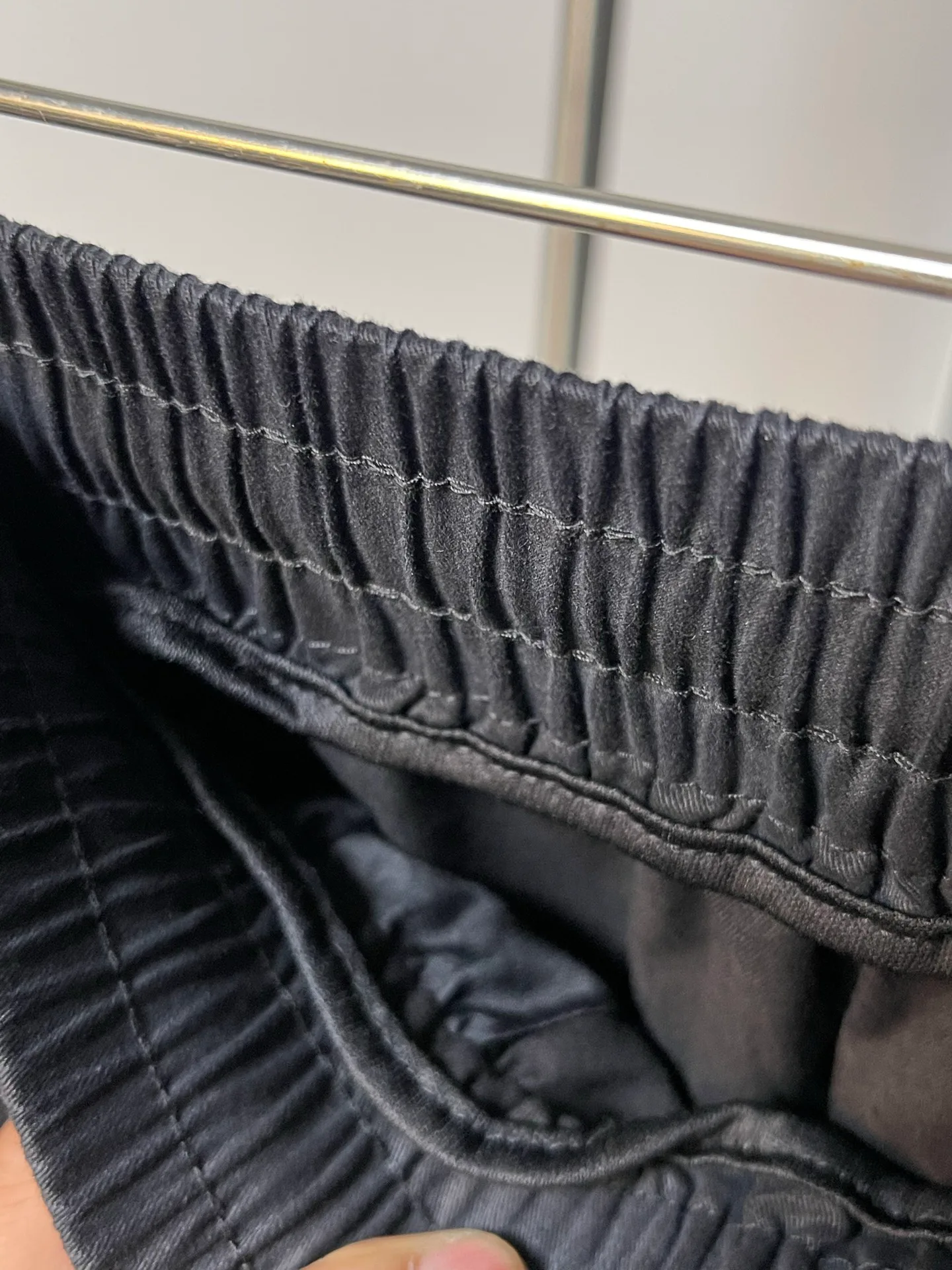 Men's Trousers MAISON MARGIELA 17921904