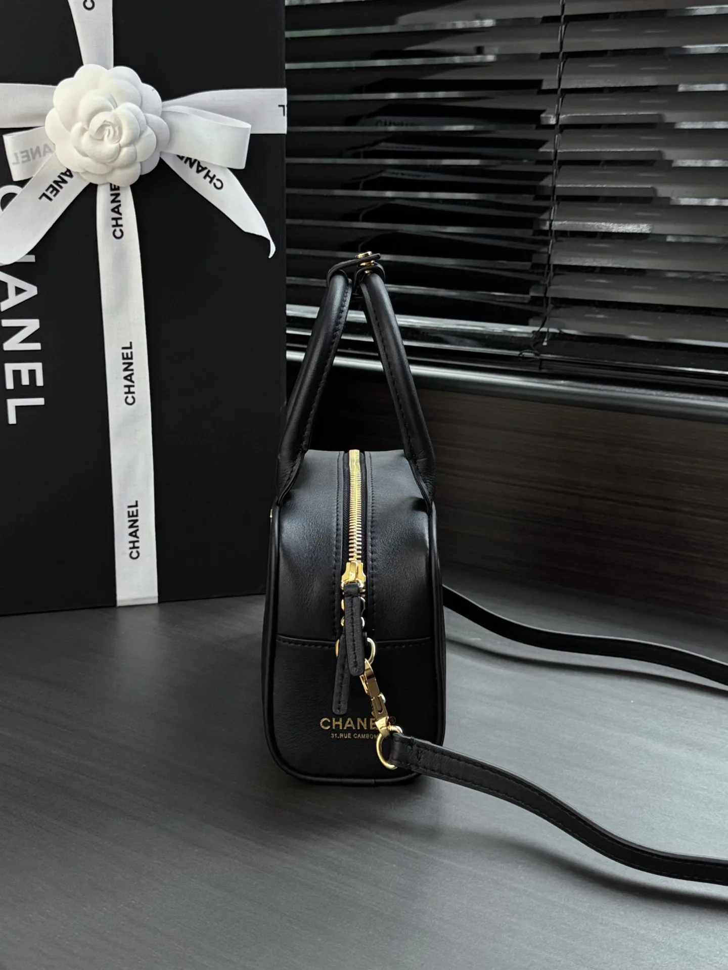 Women's Classic Handbags CHANEL 18148018