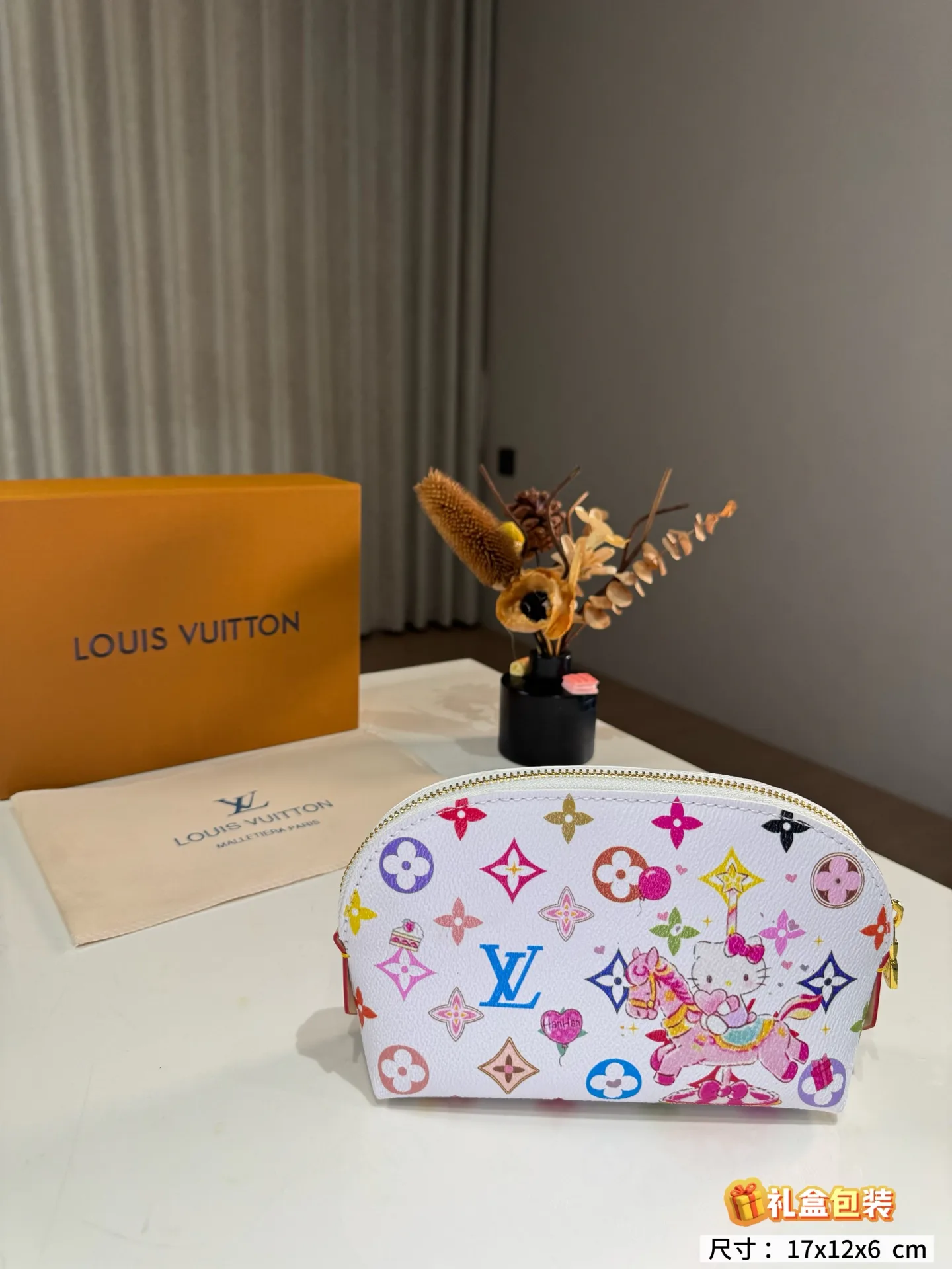 Women's Clutches LOUIS VUITTON 18013765