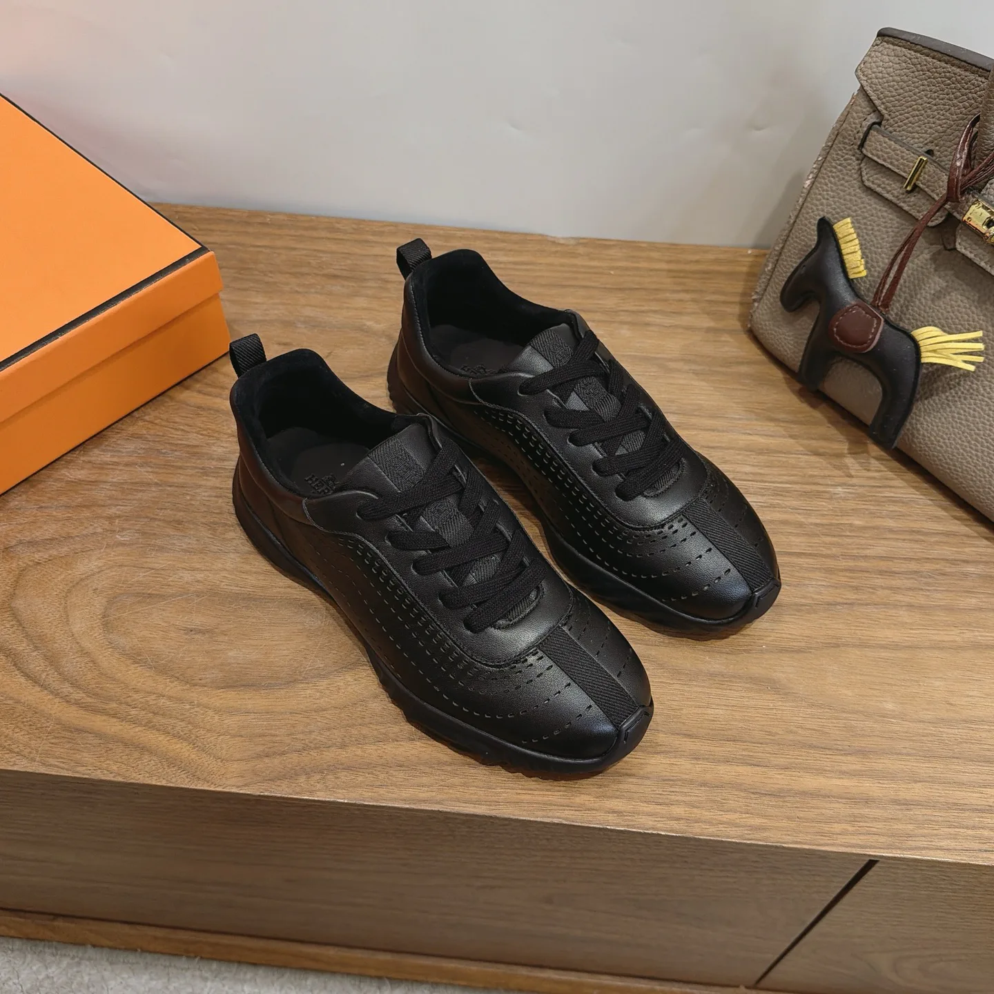 Women's Sneakers HERMES 18230944
