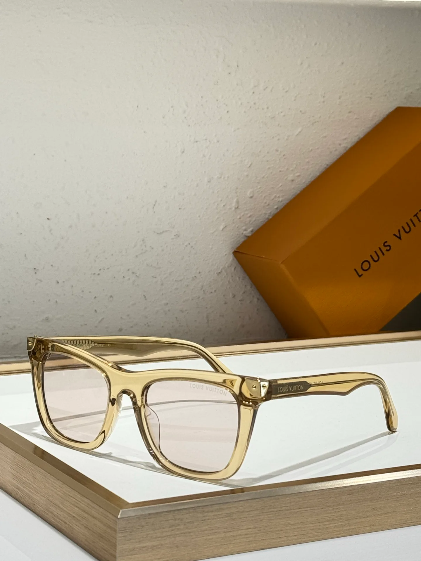 Glasses LOUIS VUITTON 17838609