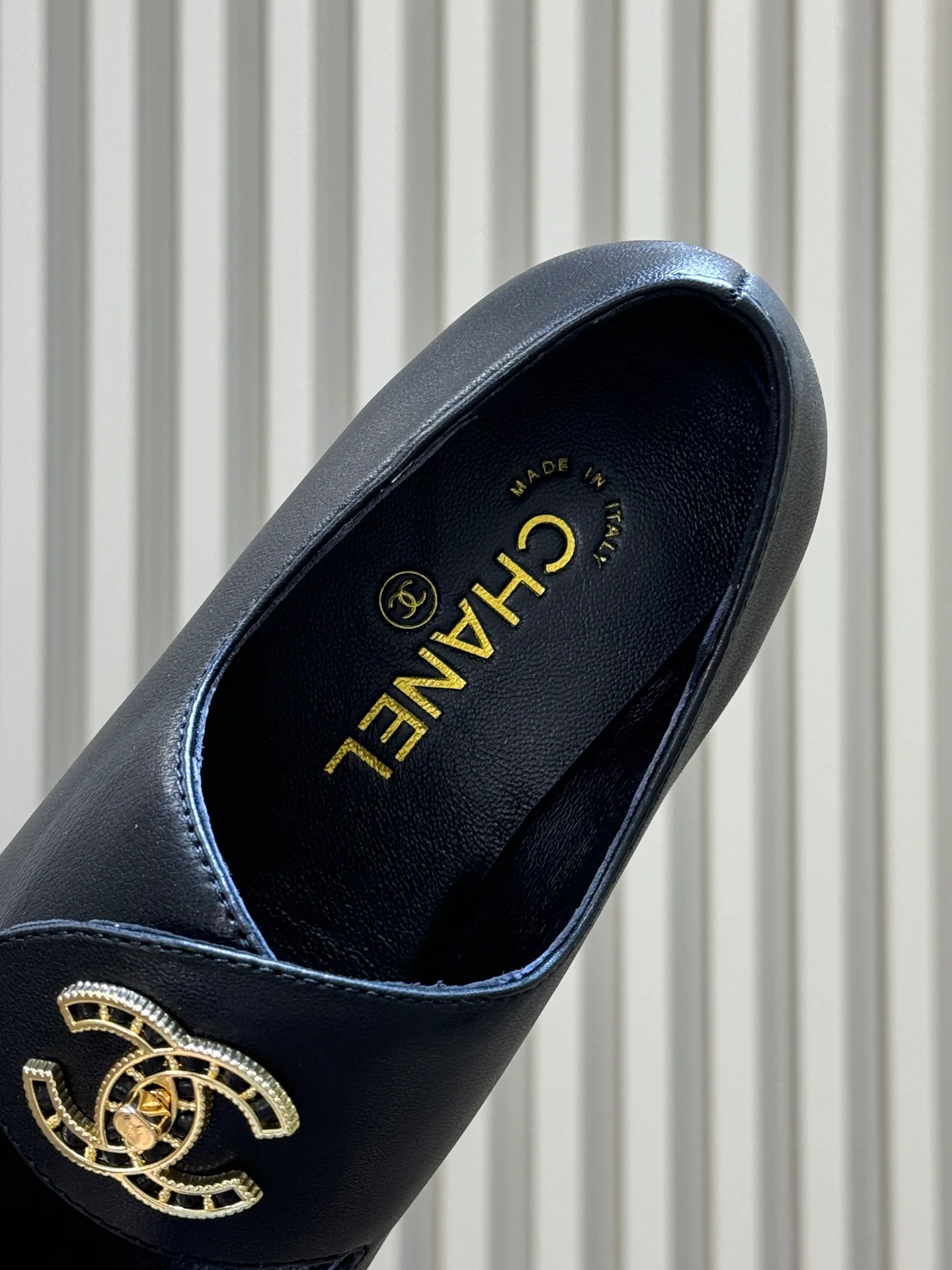 Women's Ballet Flats CHANEL 18072990