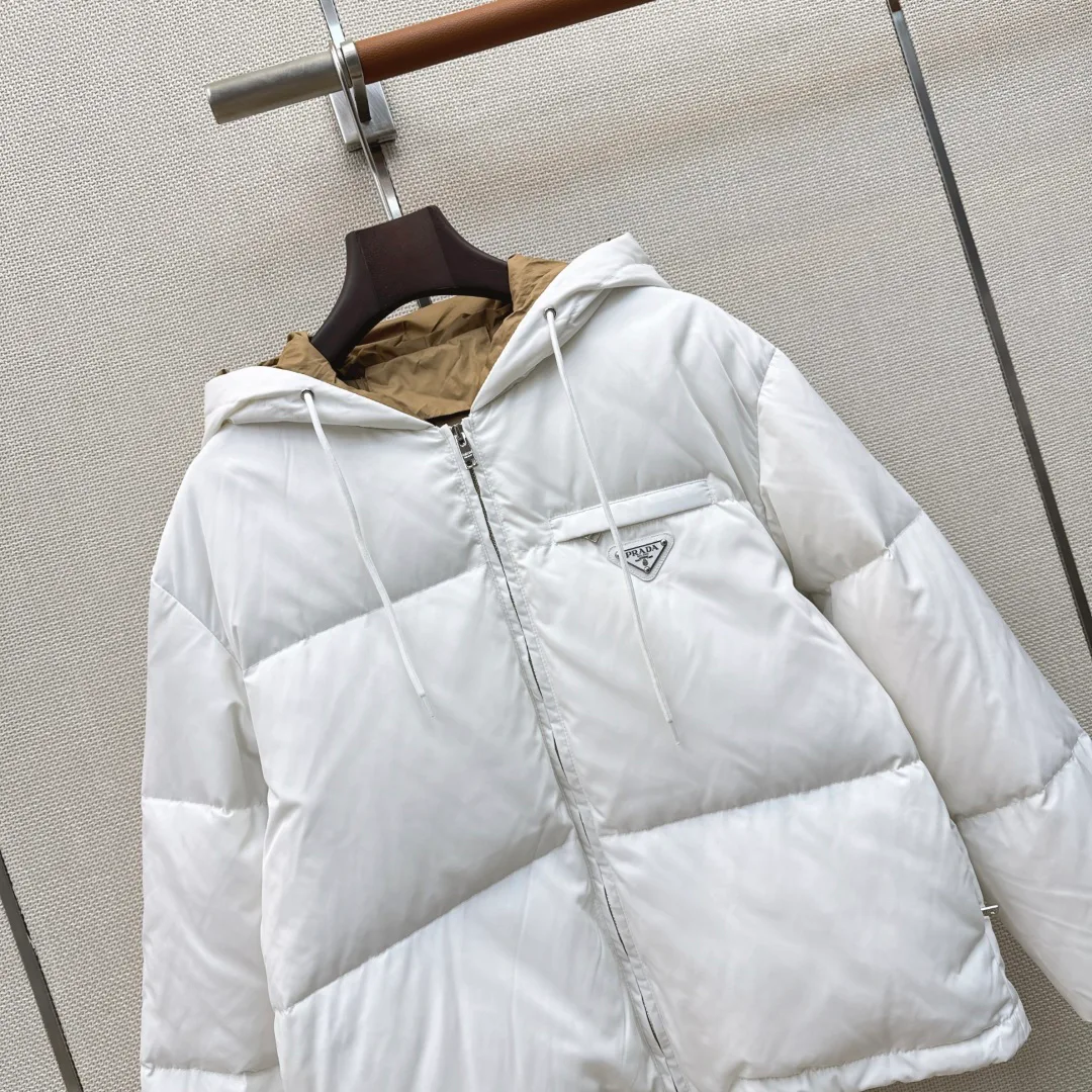 Women's Jackets And Down Jackets PRADA 18183488