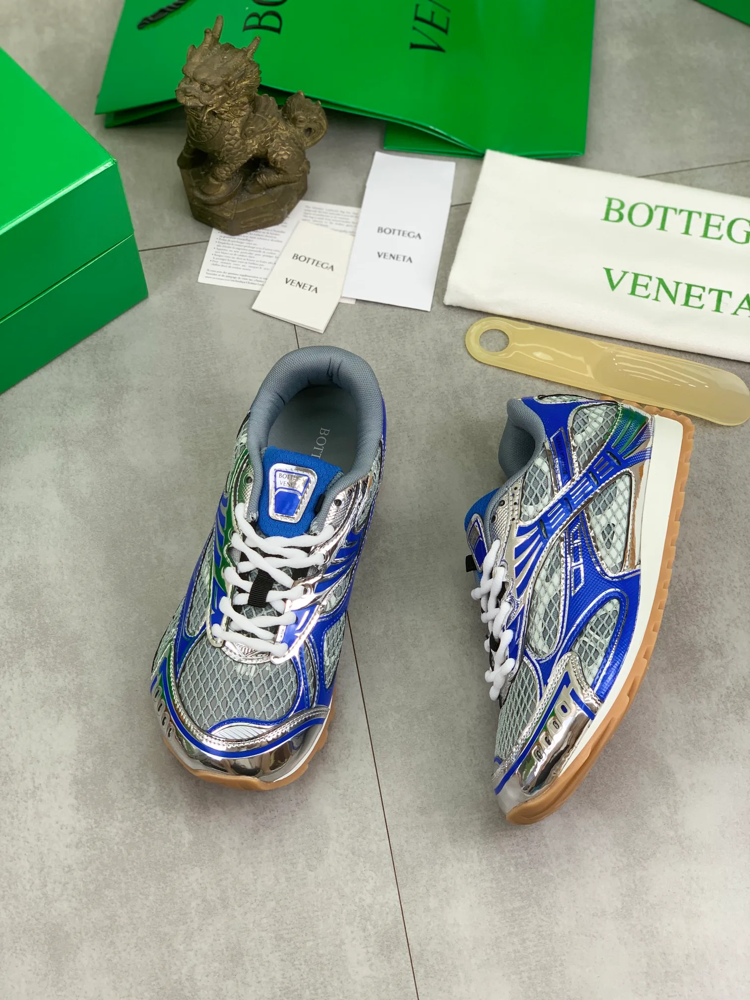 Women's Sneakers BOTTEGA VENETA 18365176