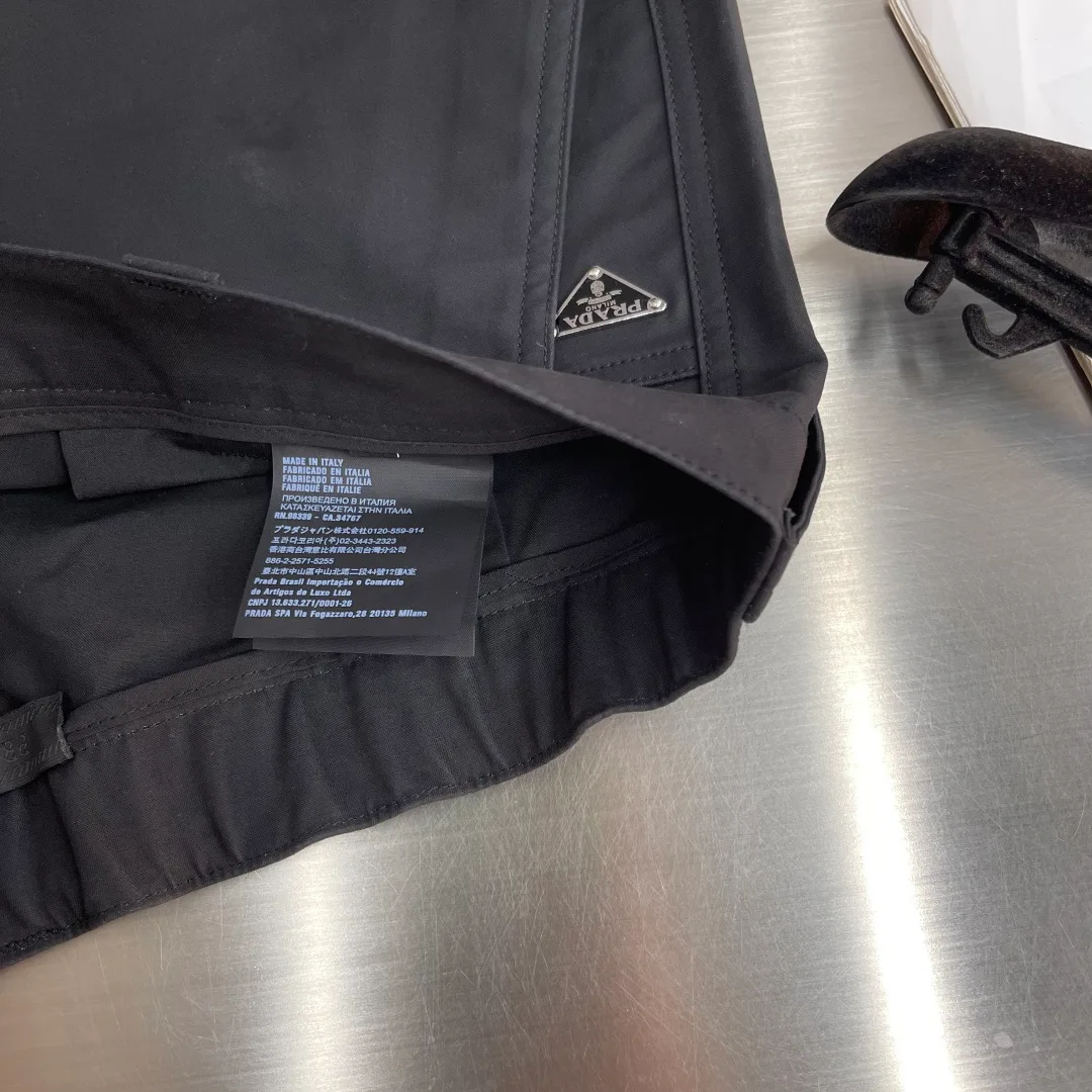 Men's Trousers PRADA 18189518