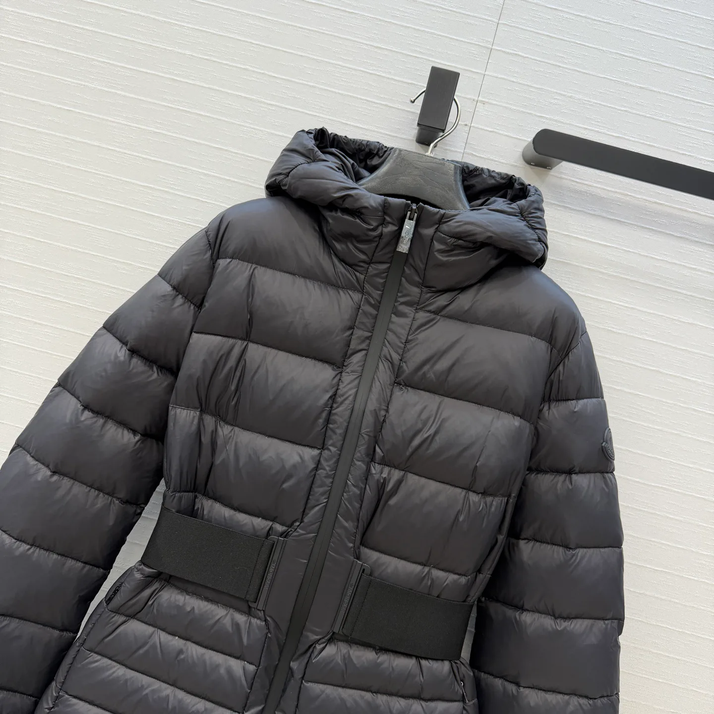 Women's Jackets And Down Jackets MONCLER 18277313