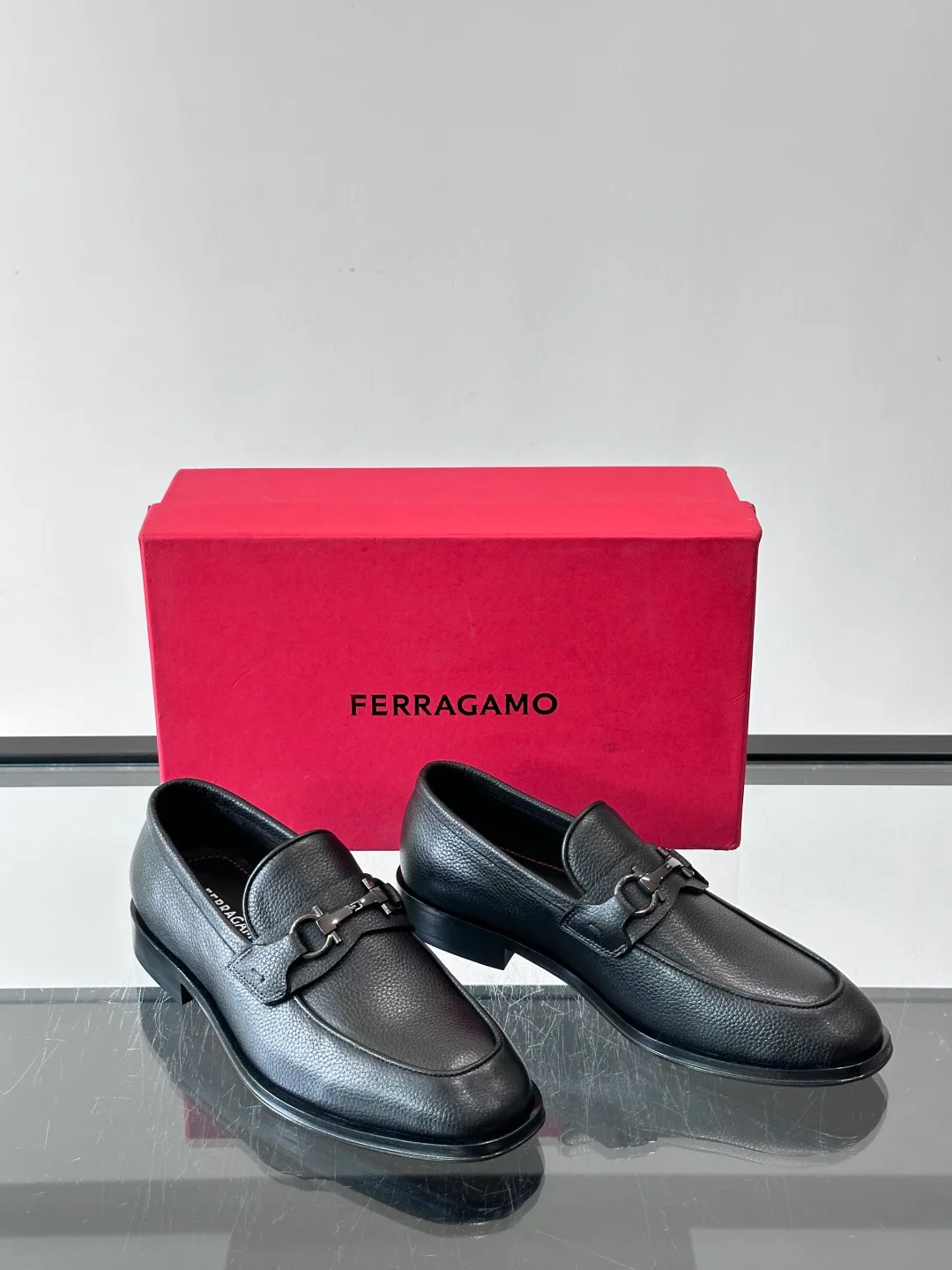 Men's Loafers And Dress Shoes SALVATORE FERRAGAMO 17514638