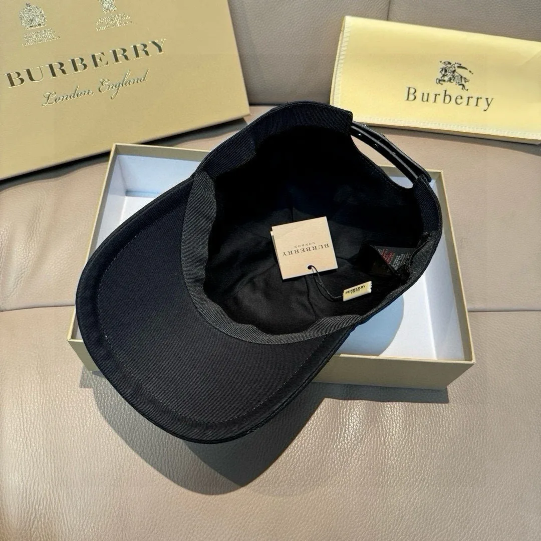 Hats BURBERRY 17604845