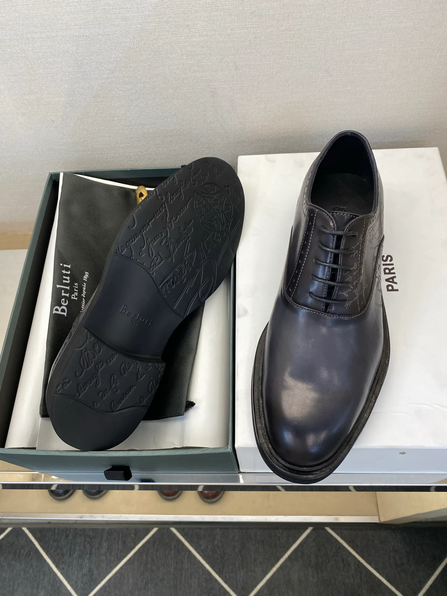 Men's Loafers And Dress Shoes BERLUTI 17971799