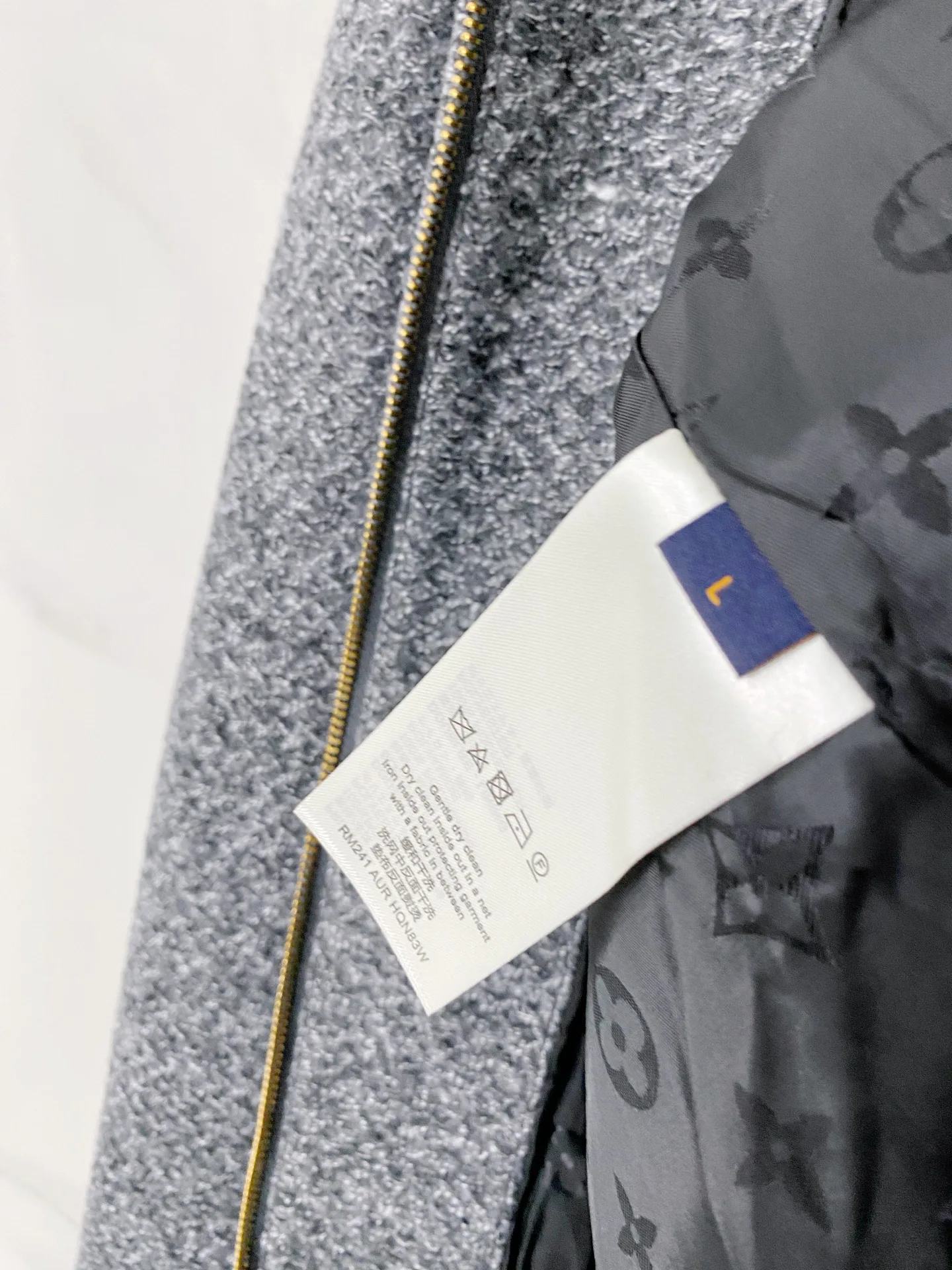 Men's Jackets And Down Jackets LOUIS VUITTON 18355643