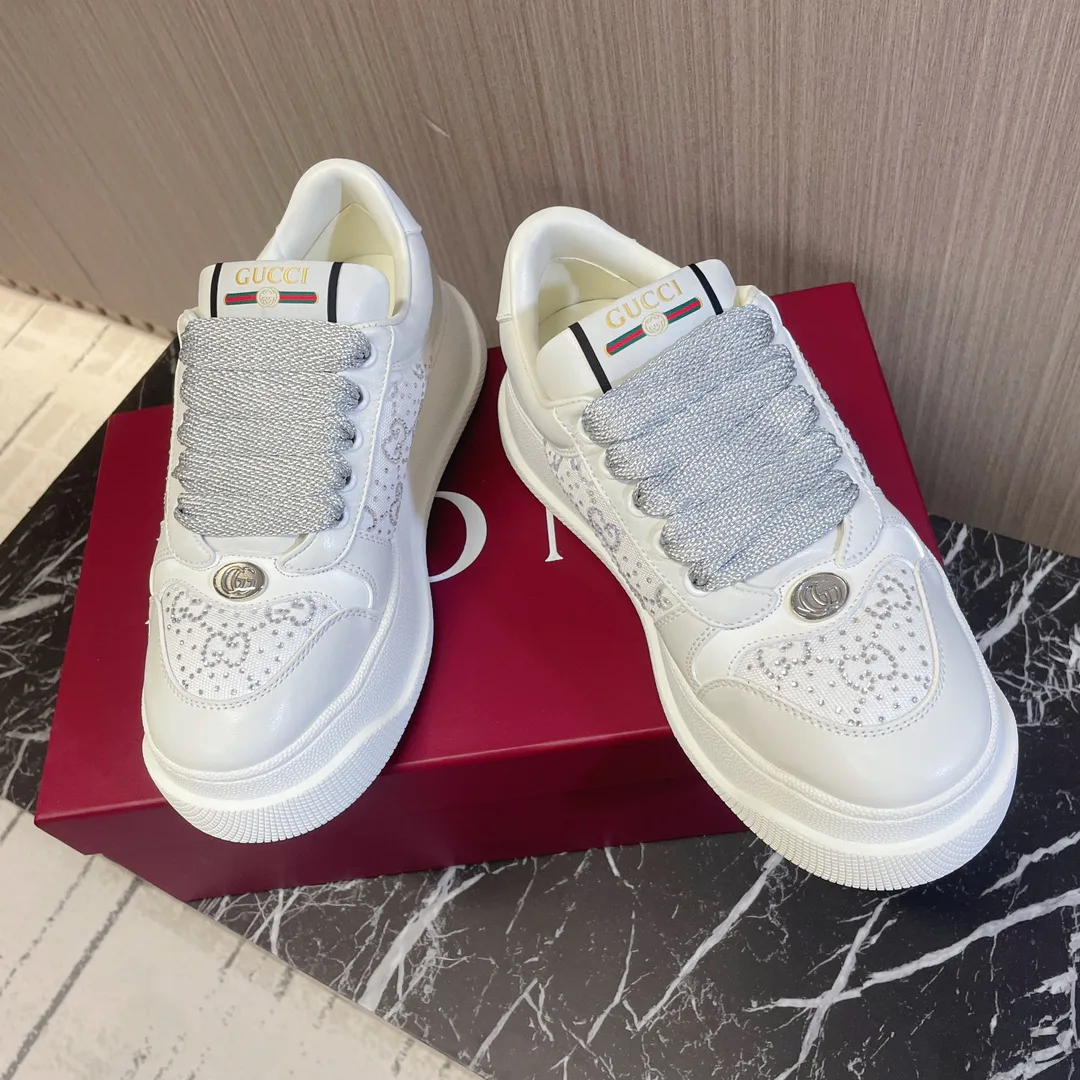 Women's Sneakers GUCCI 18011363