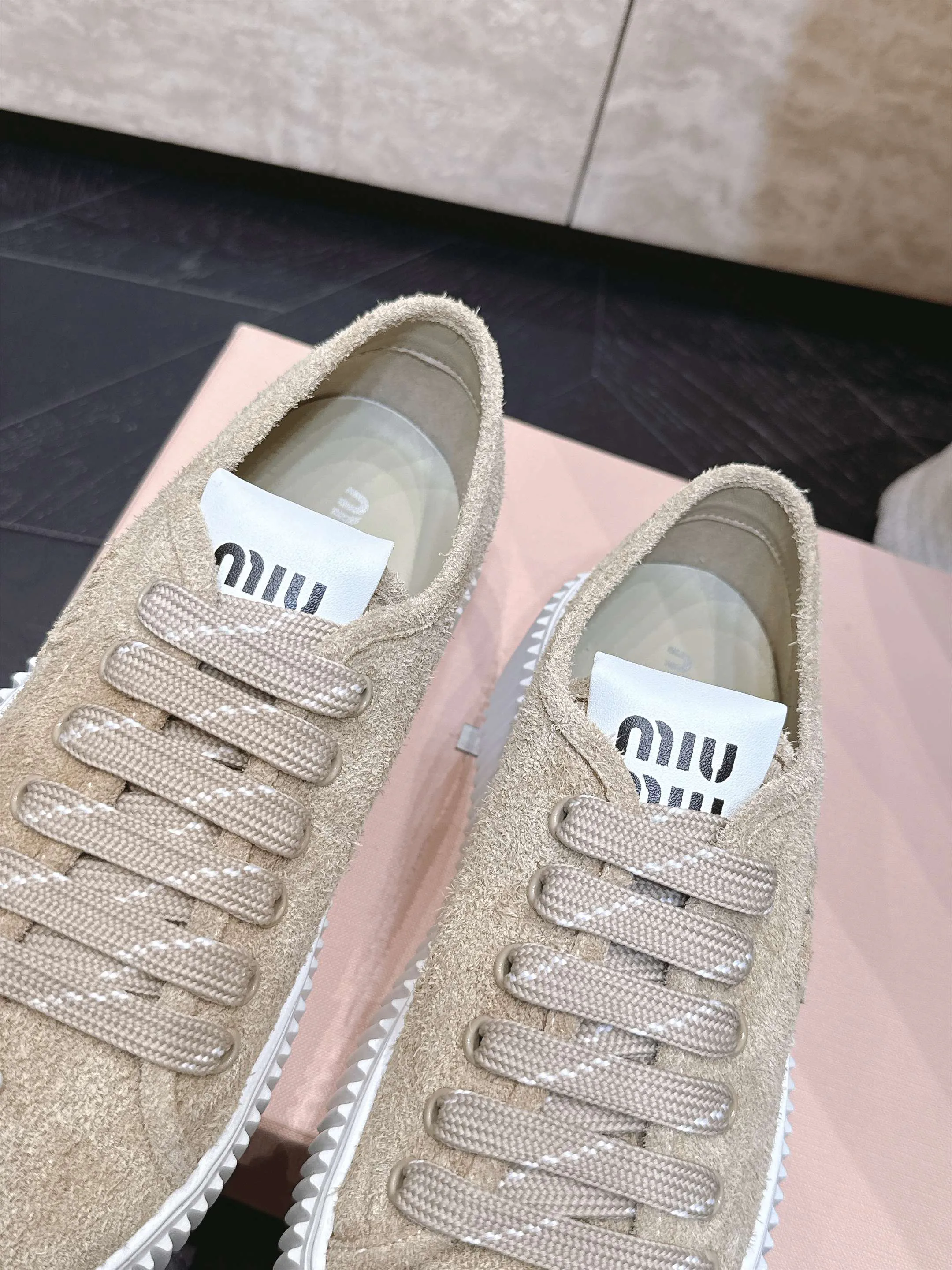 Women's Sneakers MIU MIU 17968856