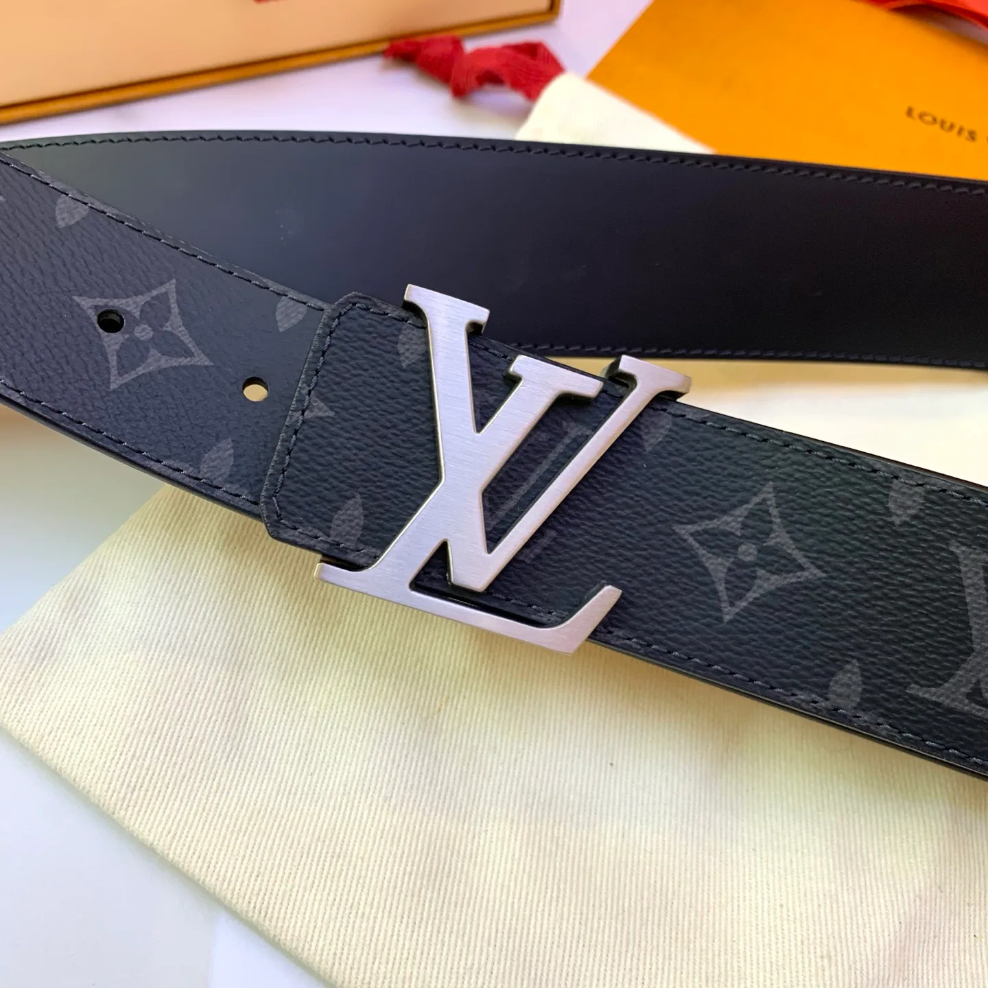 Belts LOUIS VUITTON 17682160