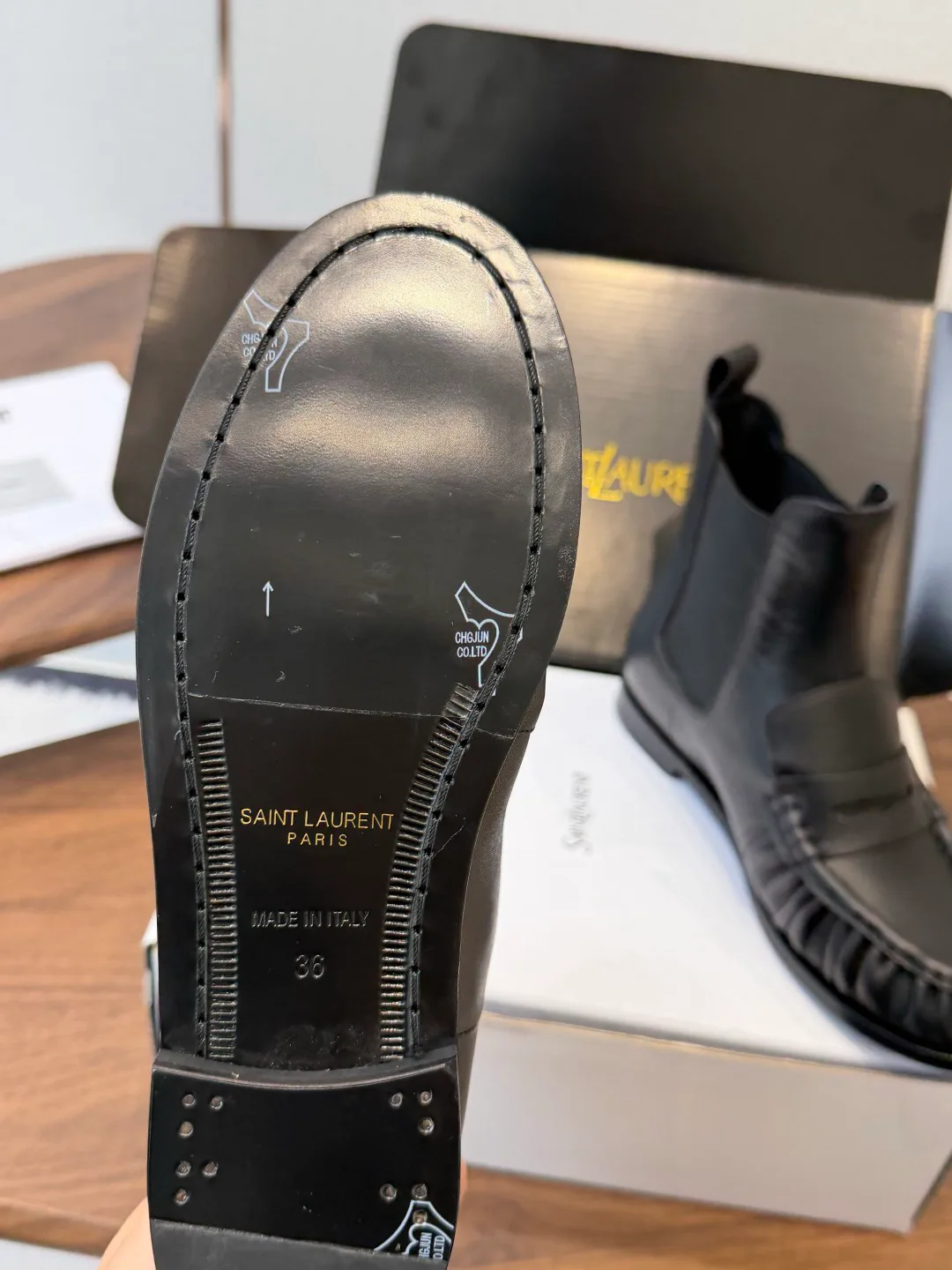 Women's Loafers And Moccasins SAINT LAURENT 18182788