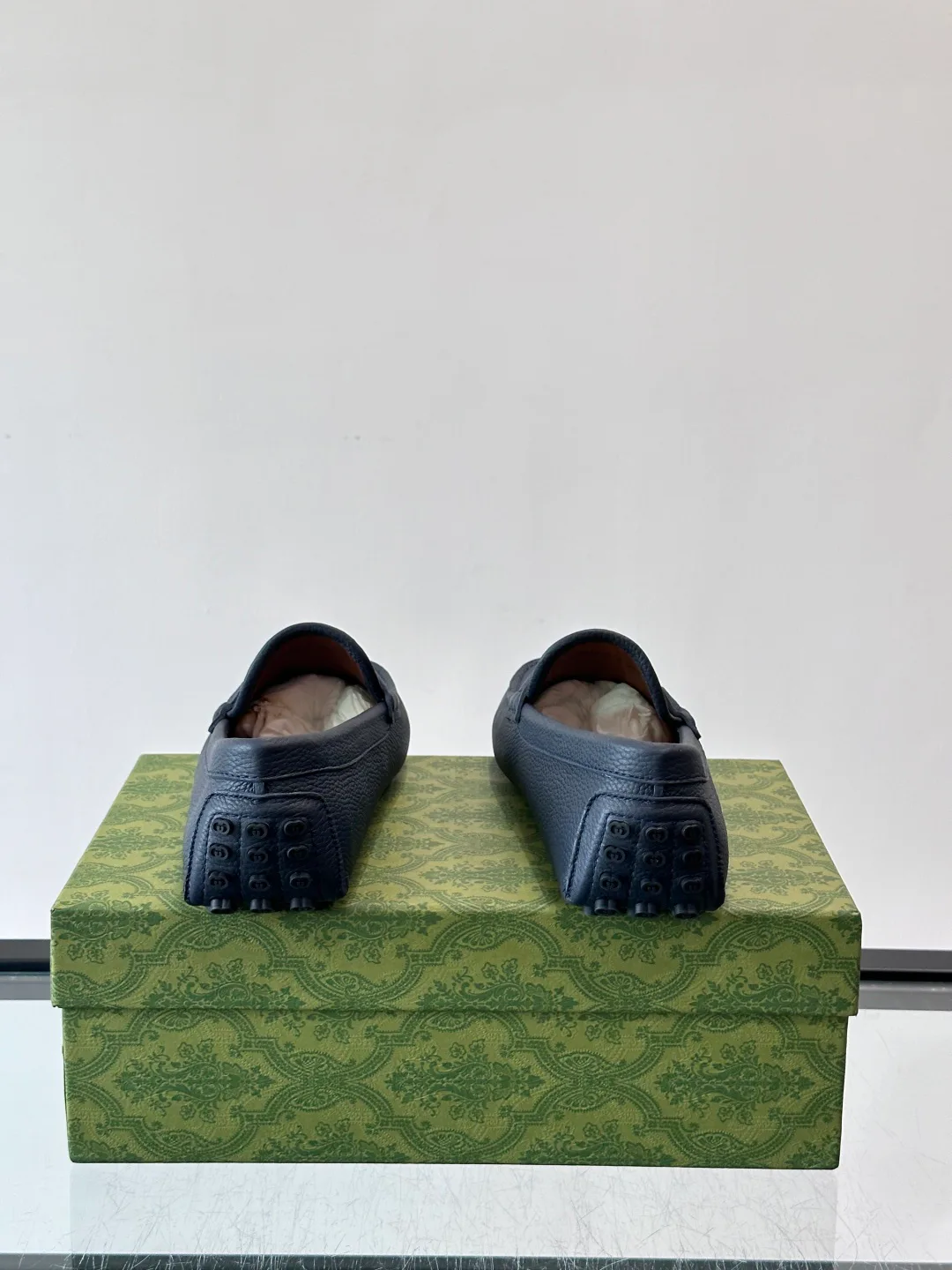 Men's Loafers And Dress Shoes GUCCI 17604304
