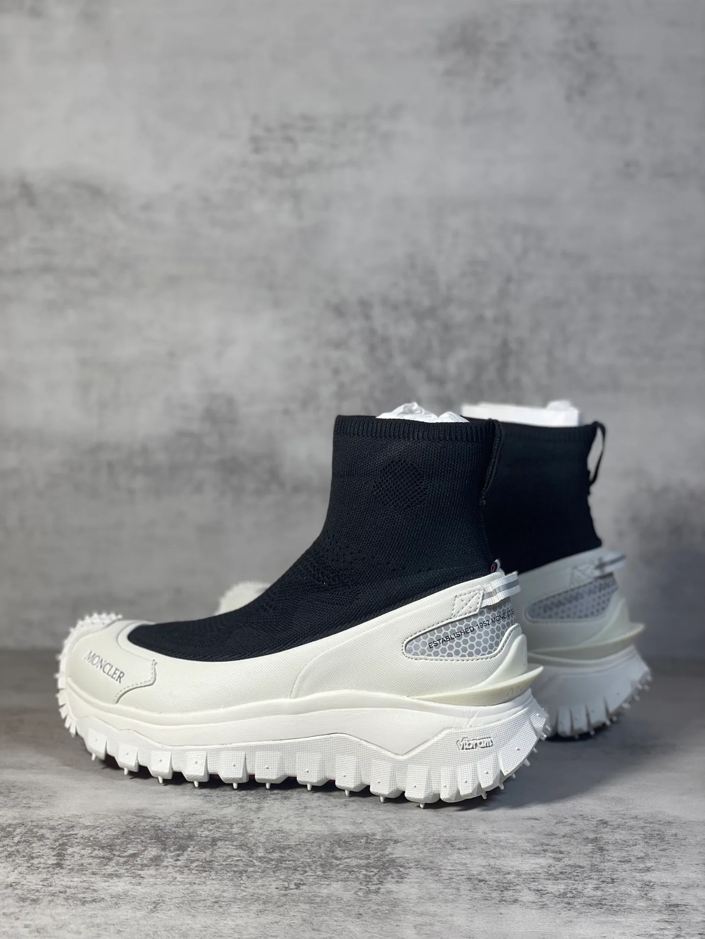 Women's Sneakers MONCLER 18333207