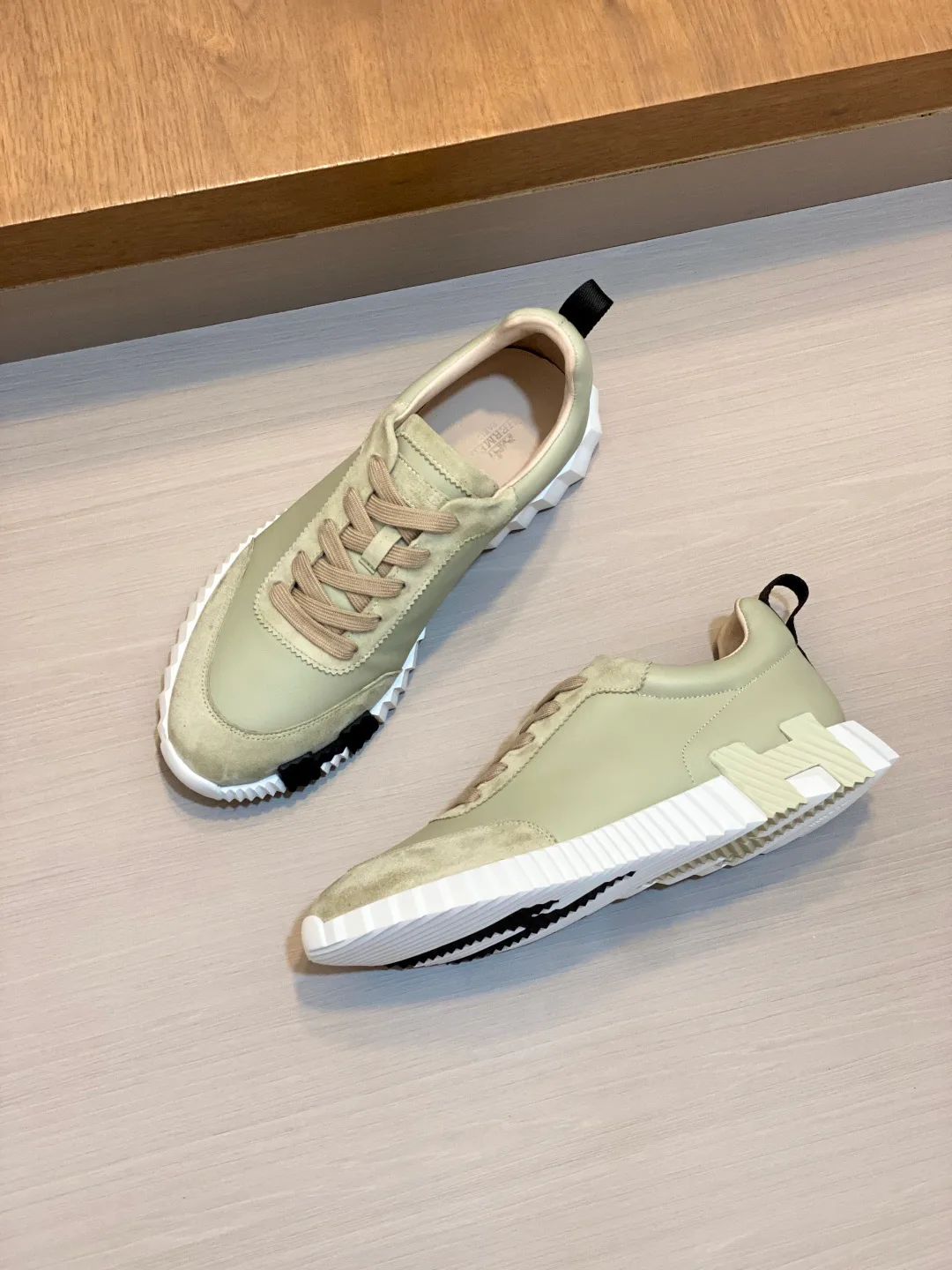 Men's Sneakers HERMES 18039727
