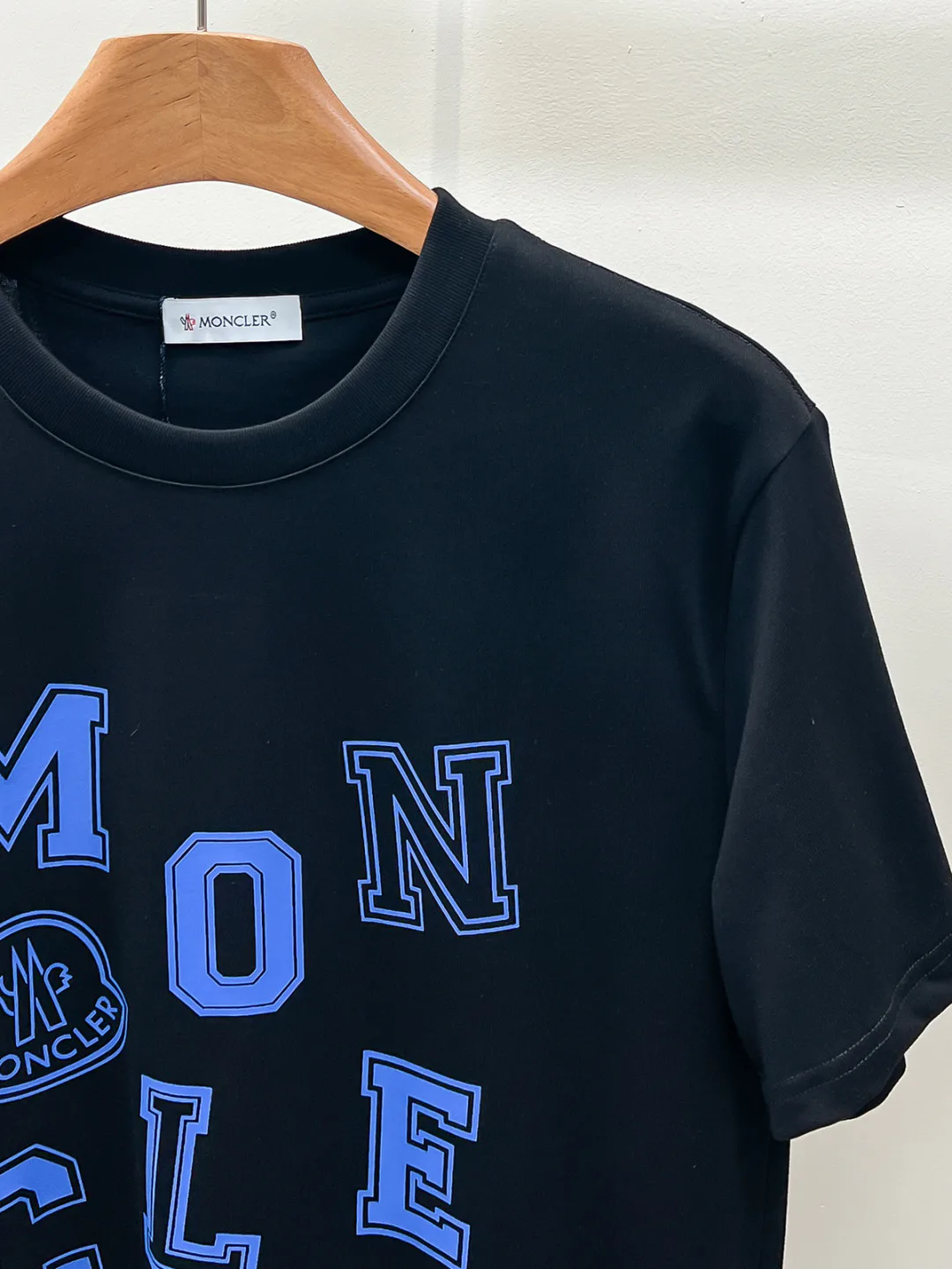 Men's T-Shirts MONCLER 18499472