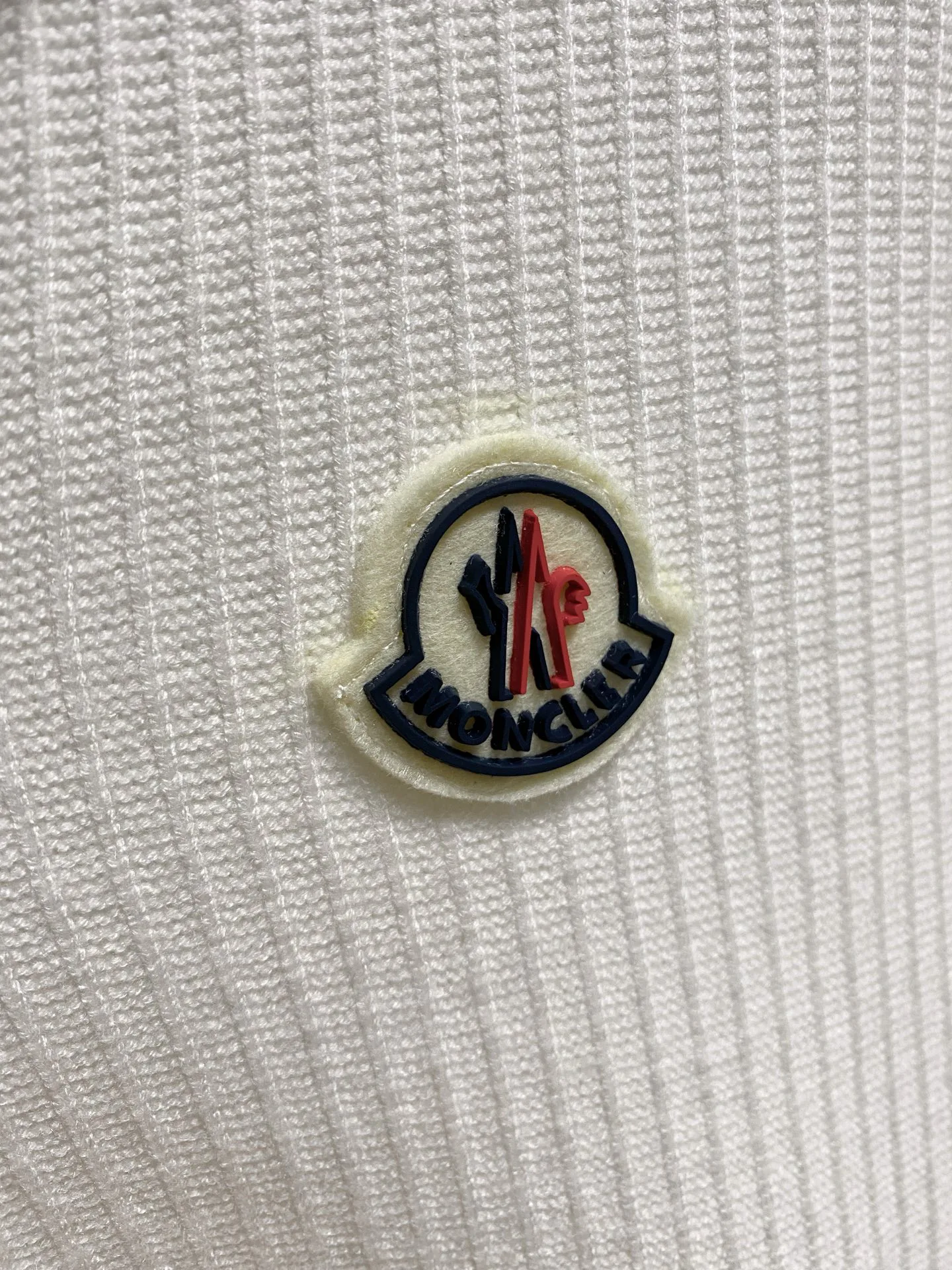 Men's Jumpers And Sweaters MONCLER 18098175