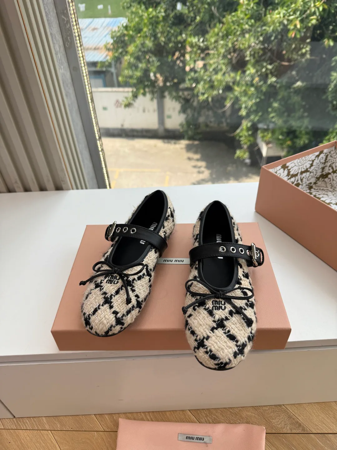 Women's Ballet Flats MIU MIU 18414294