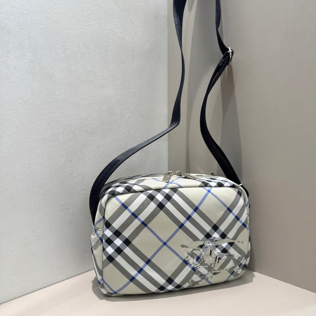 Women's Shoulder Bags BURBERRY 17949139
