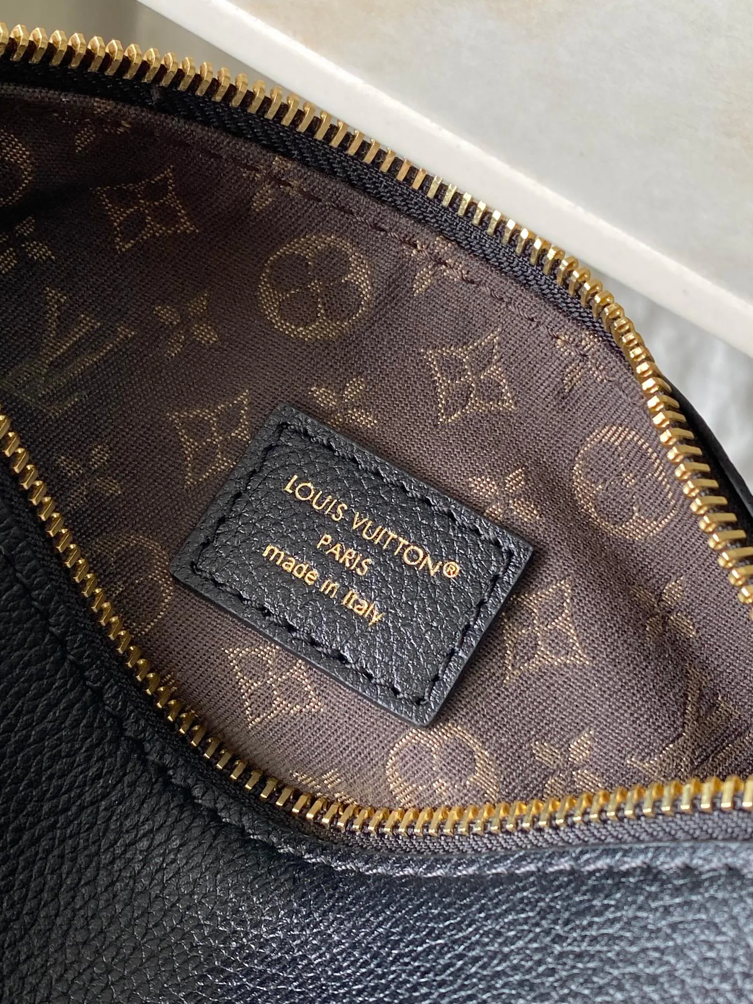Women's Classic Handbags LOUIS VUITTON 18170485