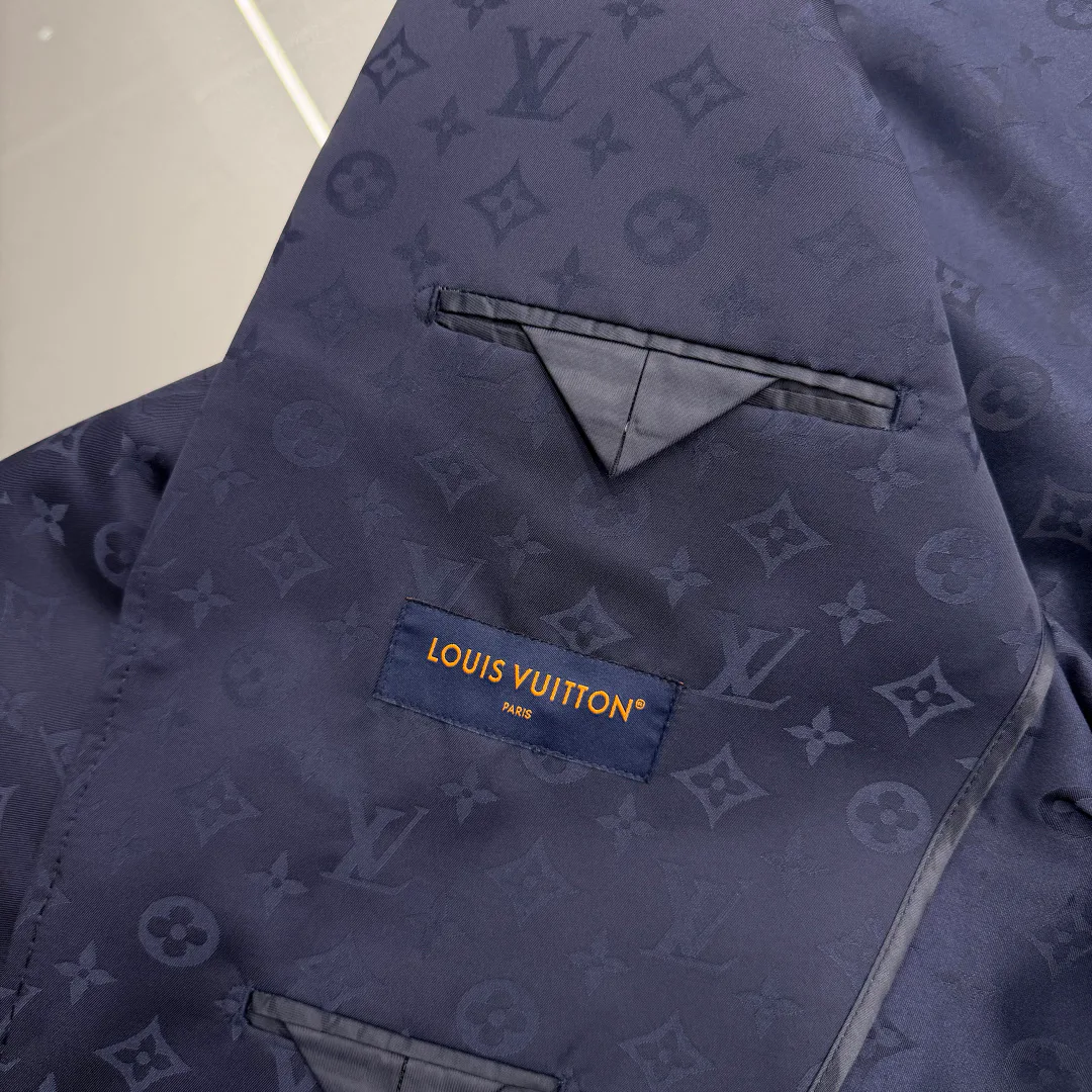 Men's Blazers LOUIS VUITTON 18174052