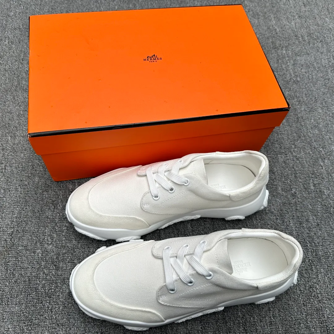 Men's Sneakers HERMES 18076375