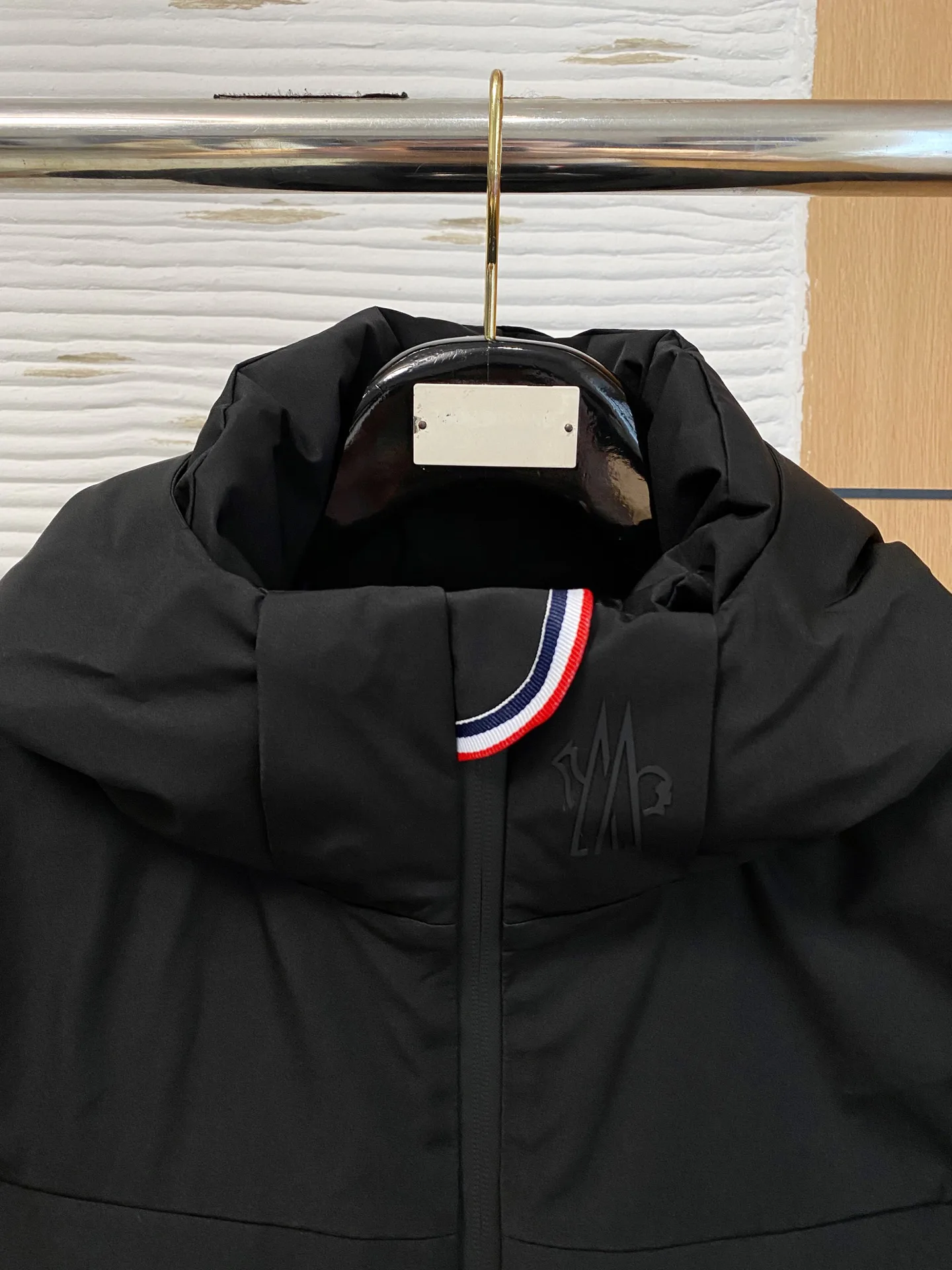 Men's Jackets And Down Jackets MONCLER 18029197