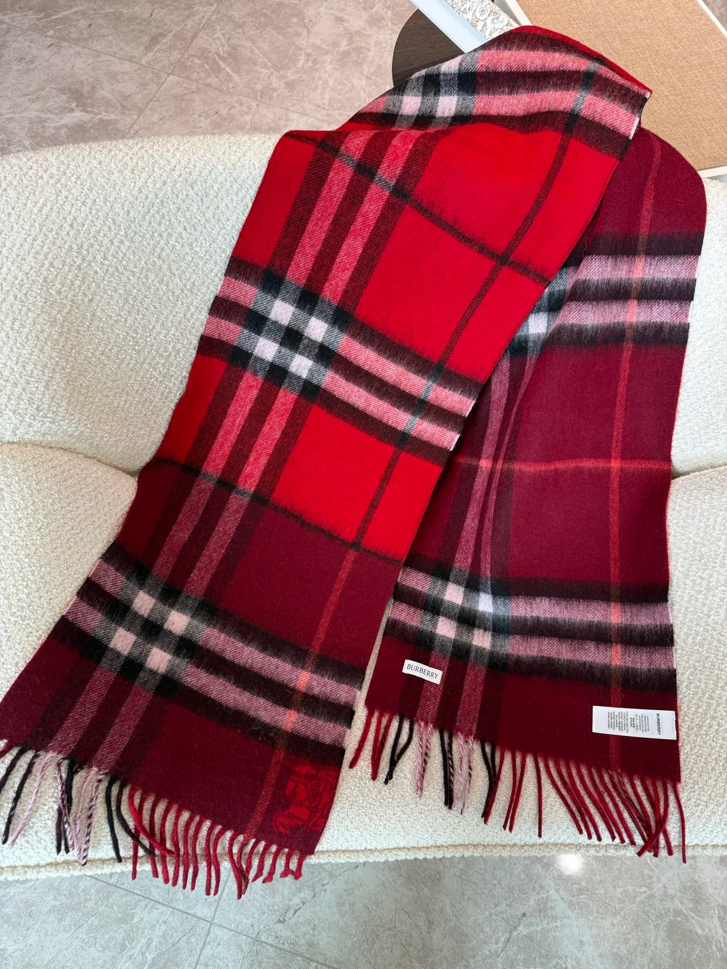 Scarves BURBERRY 18275106