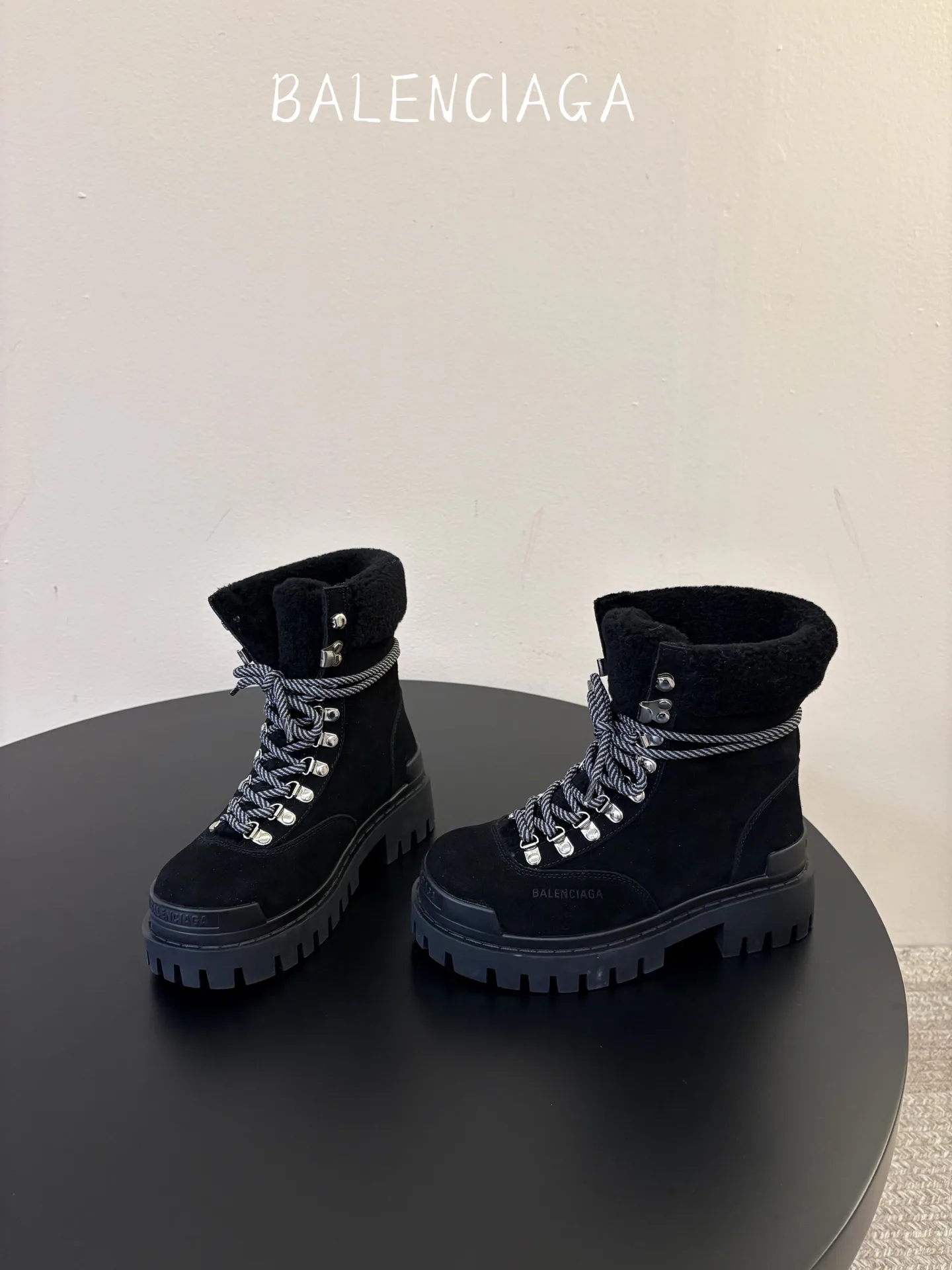 Ботинки Женские Balenciaga 18590344
