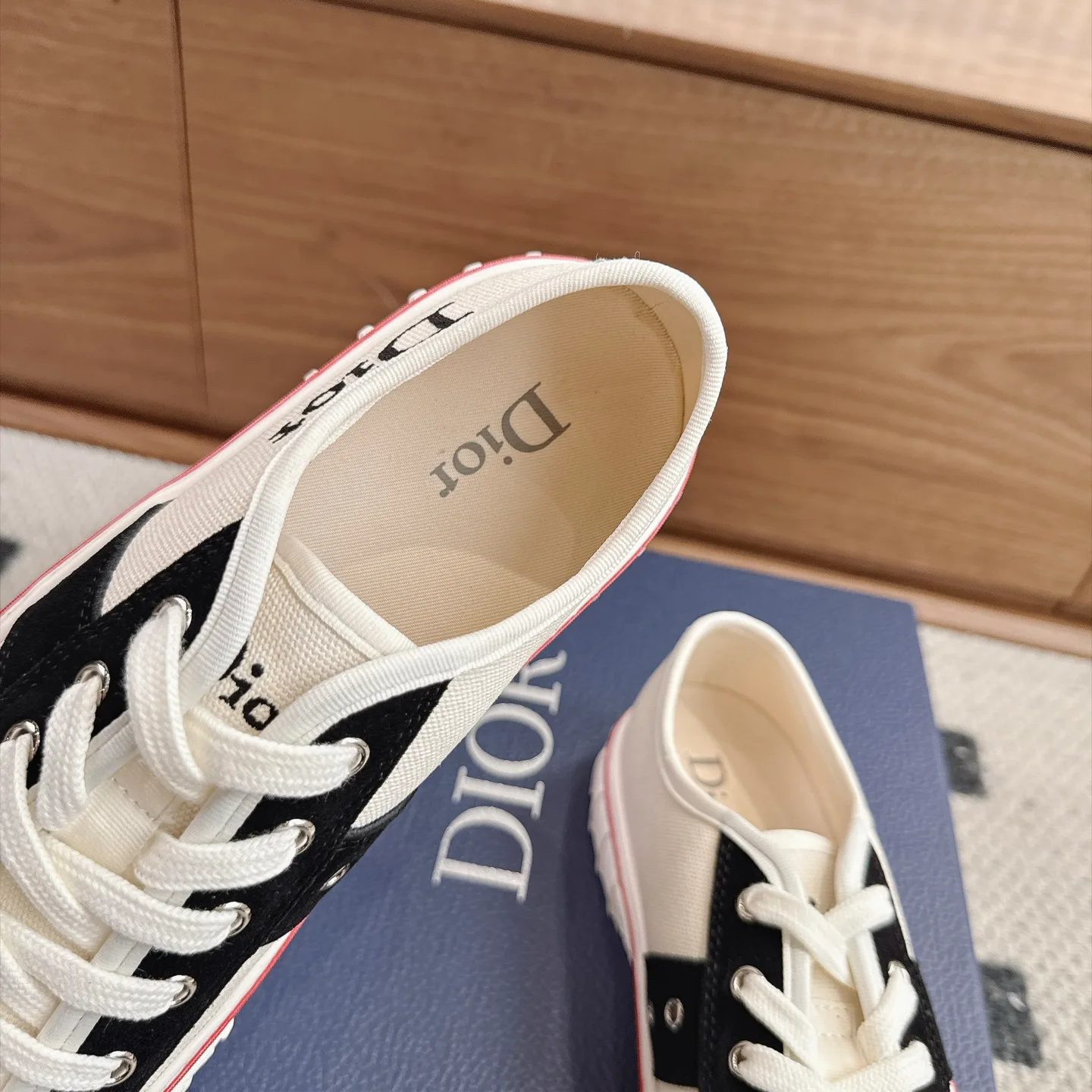 Women's Sneakers CHRISTIAN DIOR 18025796