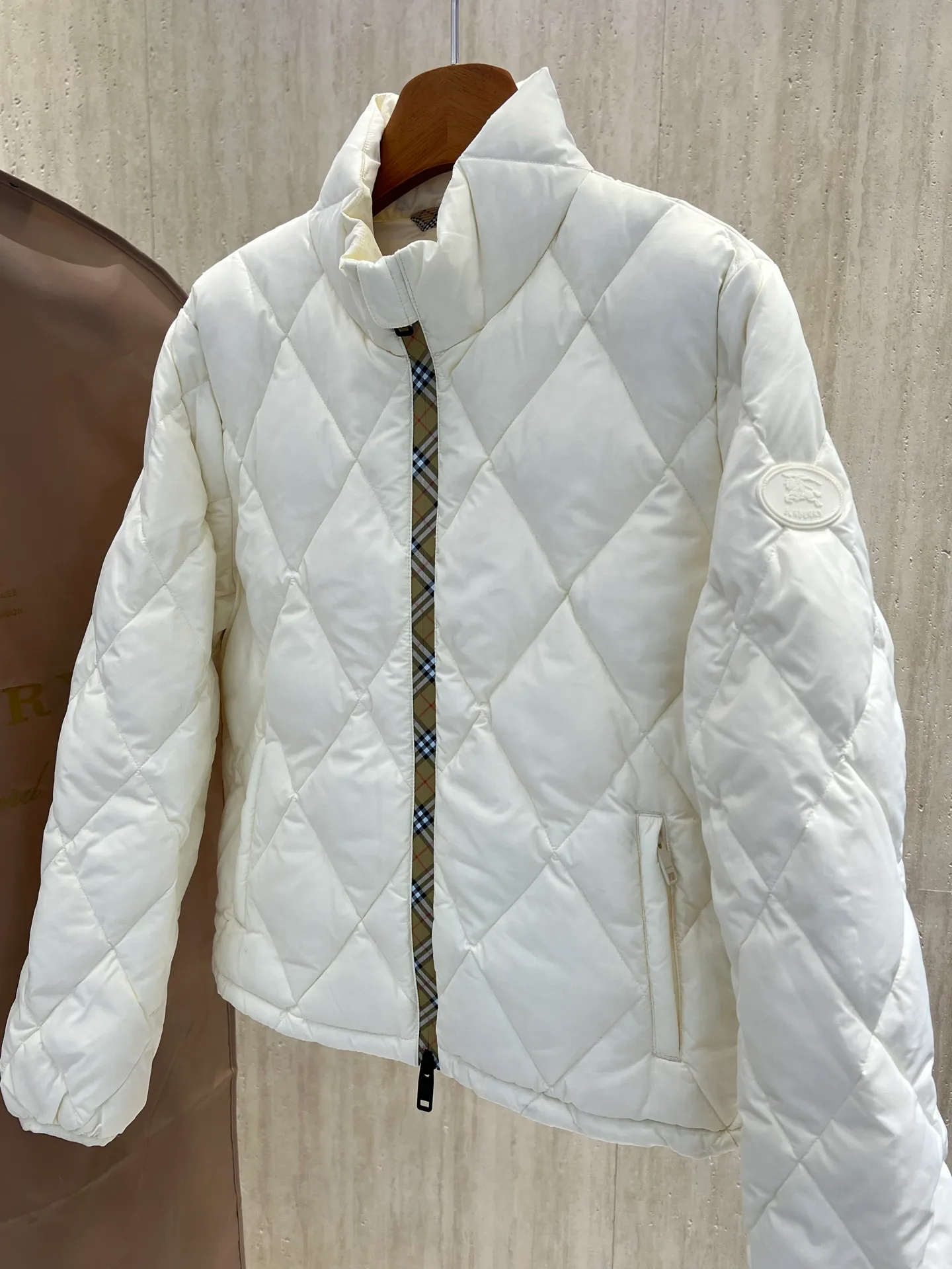 Women's Jackets And Down Jackets BURBERRY 18296473