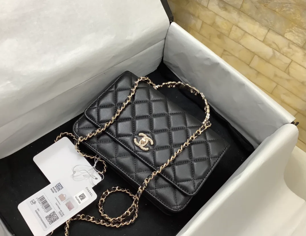 Women's Classic Handbags CHANEL 17827587