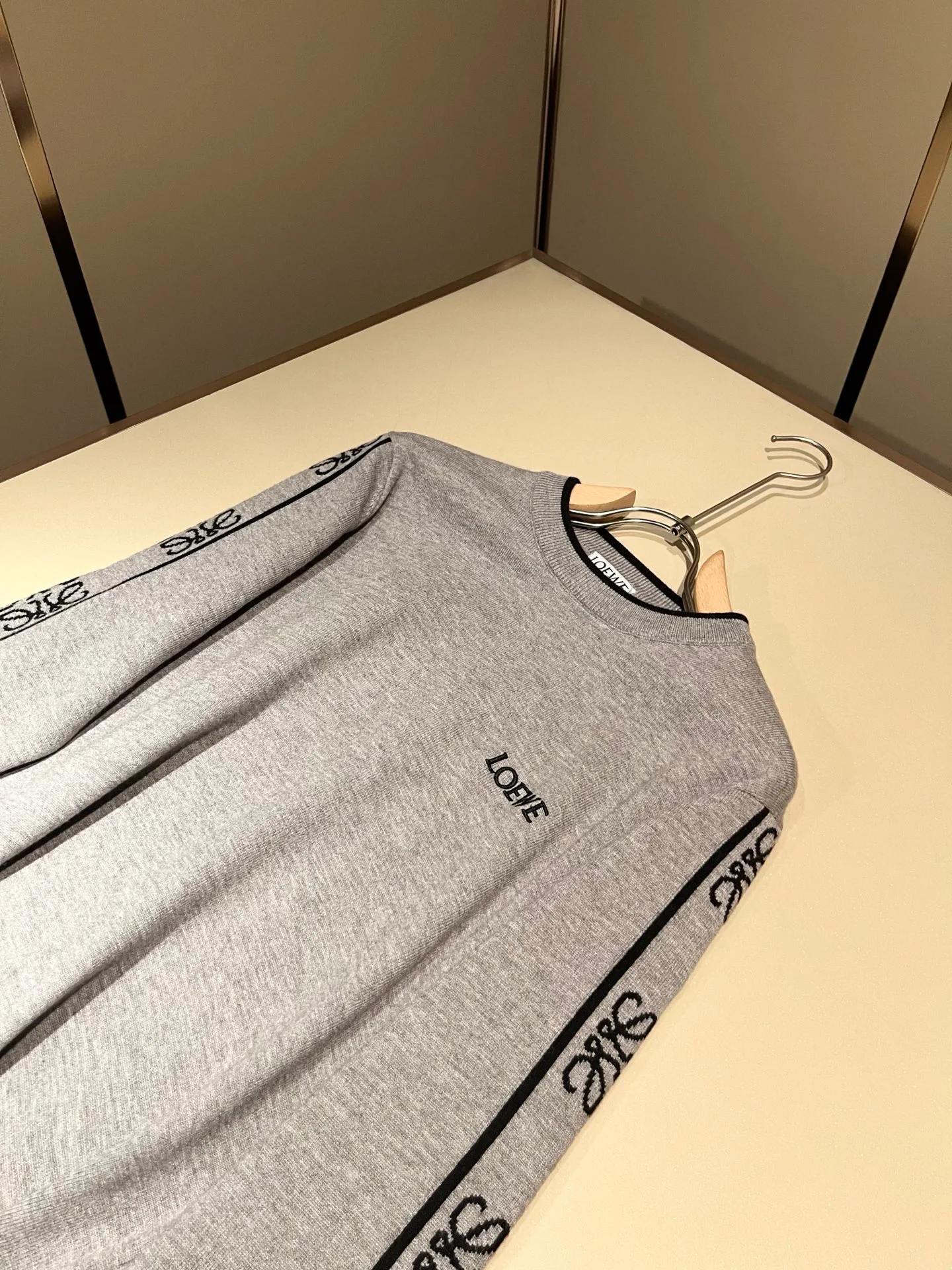 Men's Jumpers And Sweaters LOEWE 18395696
