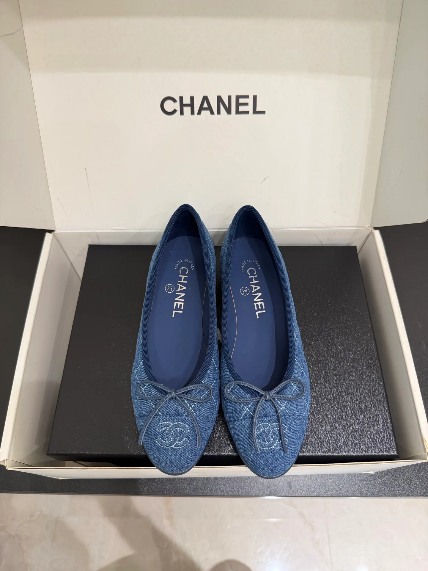 Women's Ballet Flats CHANEL 18080151