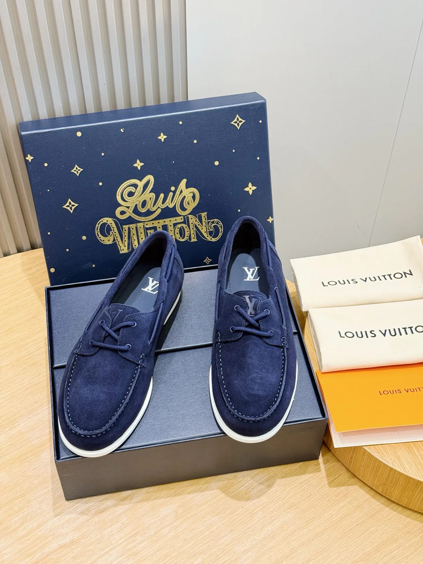 Men's Loafers And Dress Shoes LOUIS VUITTON 18277881