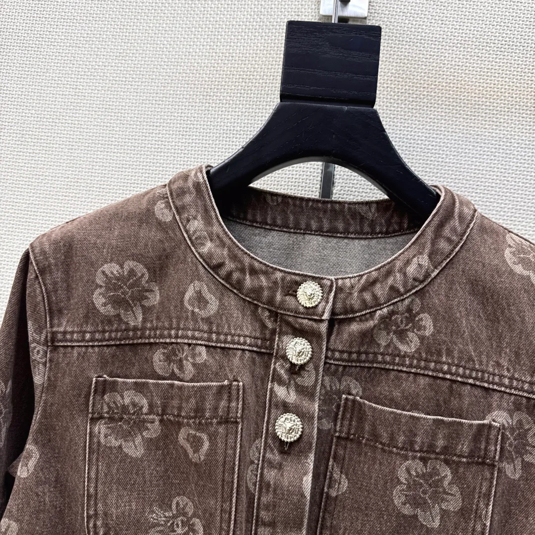 Women's Jackets And Down Jackets CHANEL 18327880