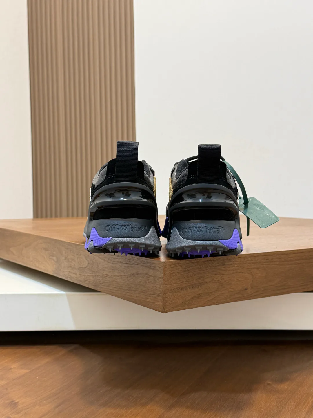 Women's Sneakers OFF-WHITE 17908772