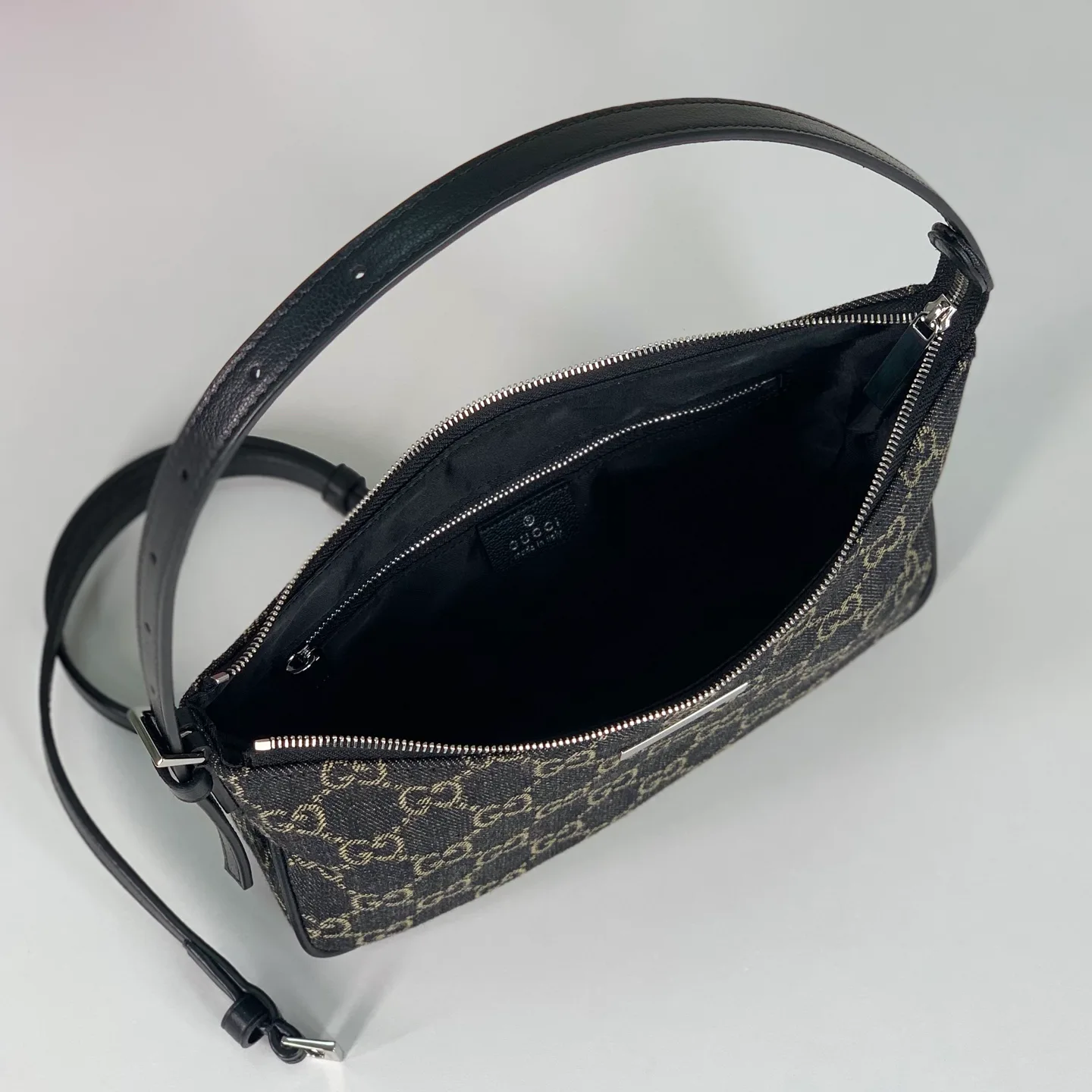 Women's Shoulder Bags GUCCI 17496225