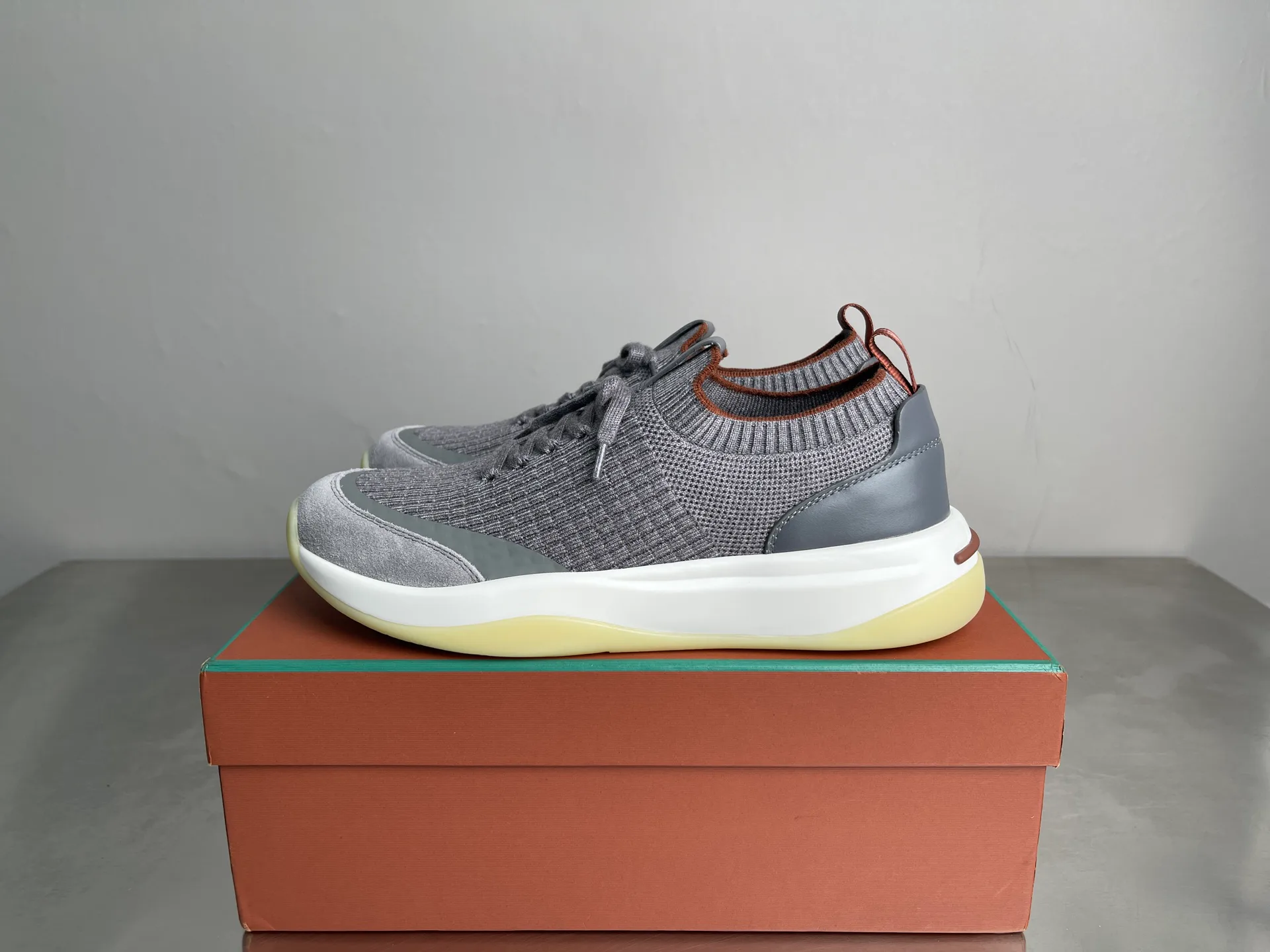 Men's Sneakers LORO PIANA 18234372