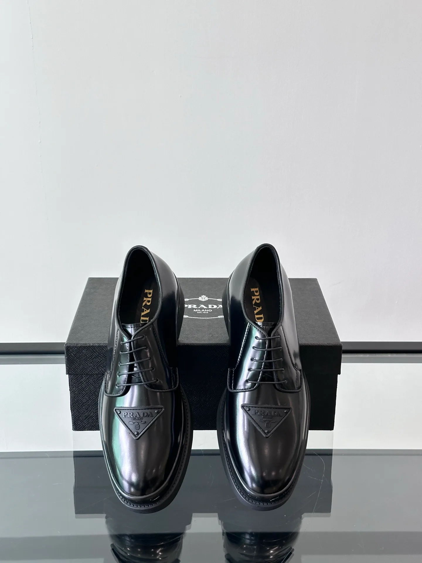 Men's Loafers And Dress Shoes PRADA 17715979